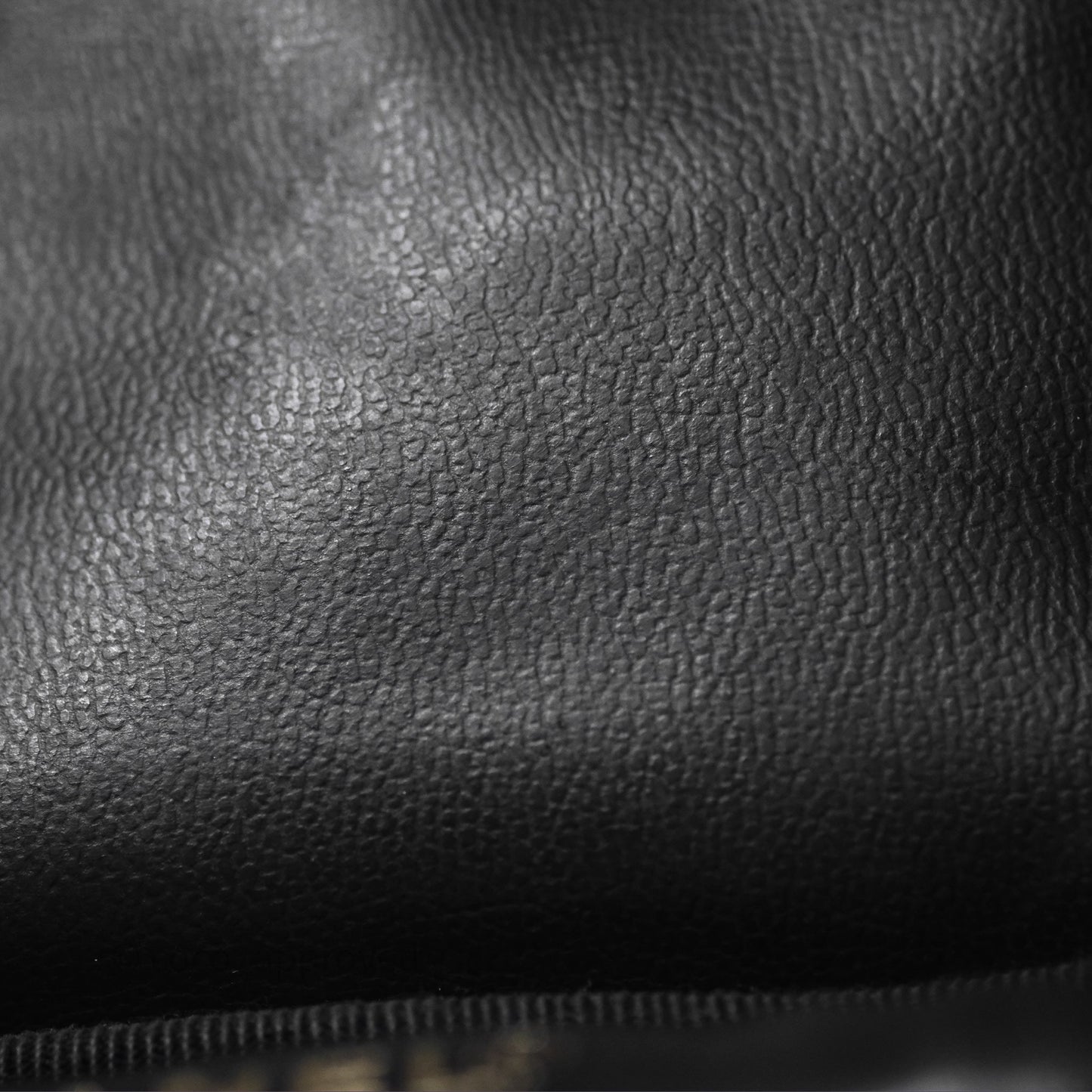 Chanel Vintage Vanity Case Black Caviar Gold Hardware