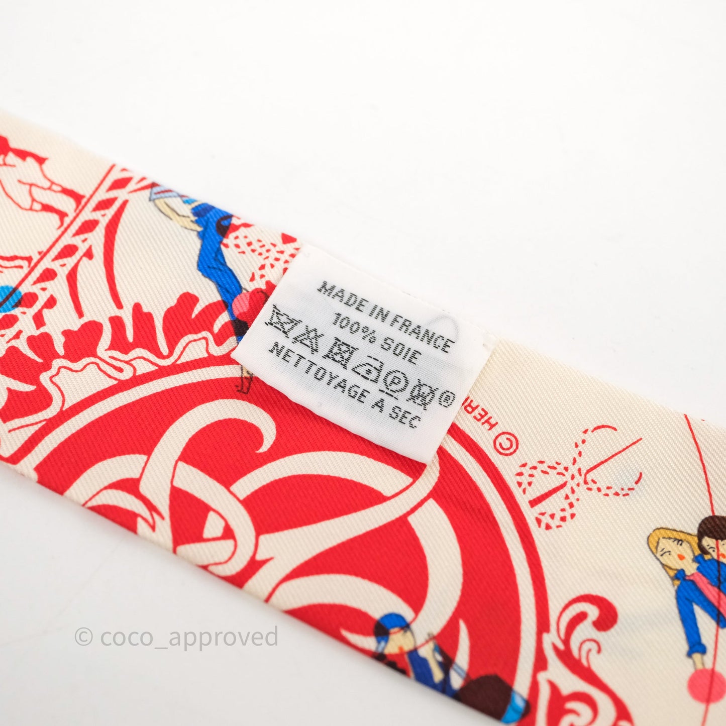 Hermès Ex-Libris Les Parisiennes Silk Twilly
