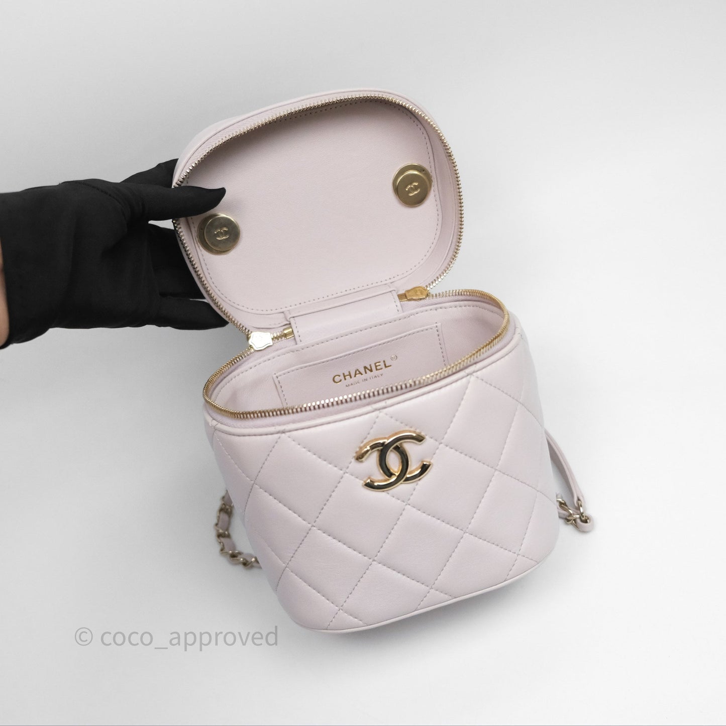 Chanel Trendy CC Vanity Case Lilac Lambskin Gold Hardware
