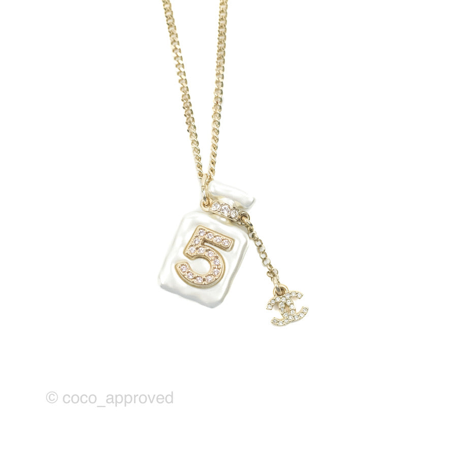 Chanel No5 Perfume Crystal Pendant Necklace Gold Tone 22S