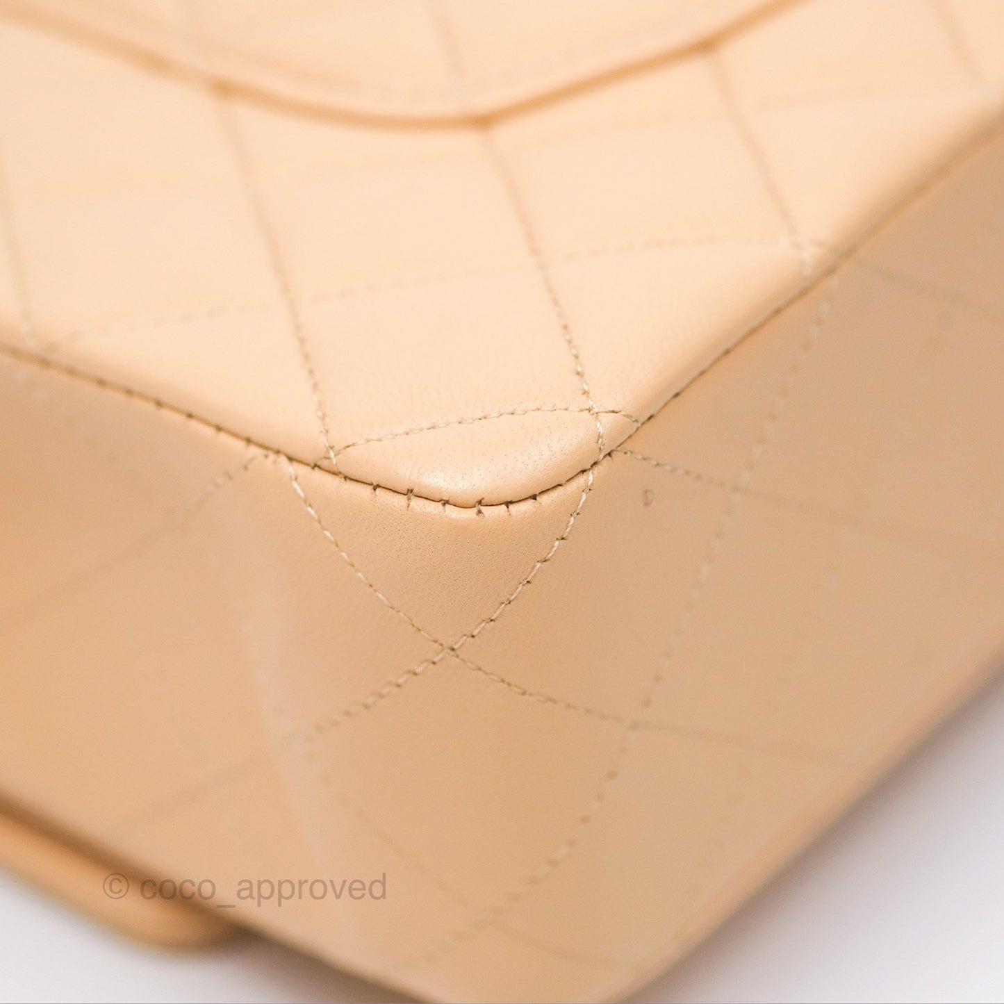 Chanel Classic M/L Medium Flap Quilted Beige Lambskin Gold Hardware