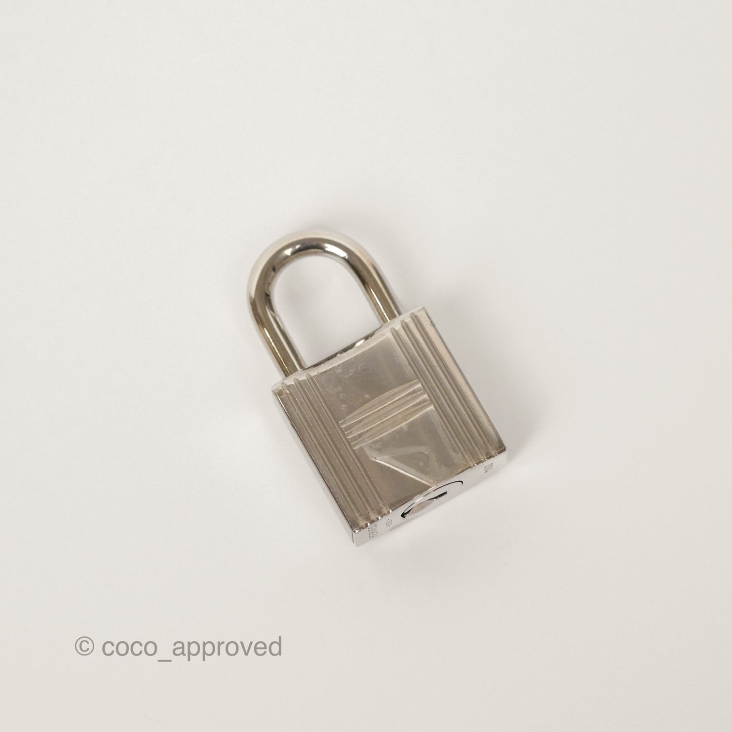 Hermès Picotin Lock 22 Rose Shocking 5R Taurillon Maurice Palladium Hardware