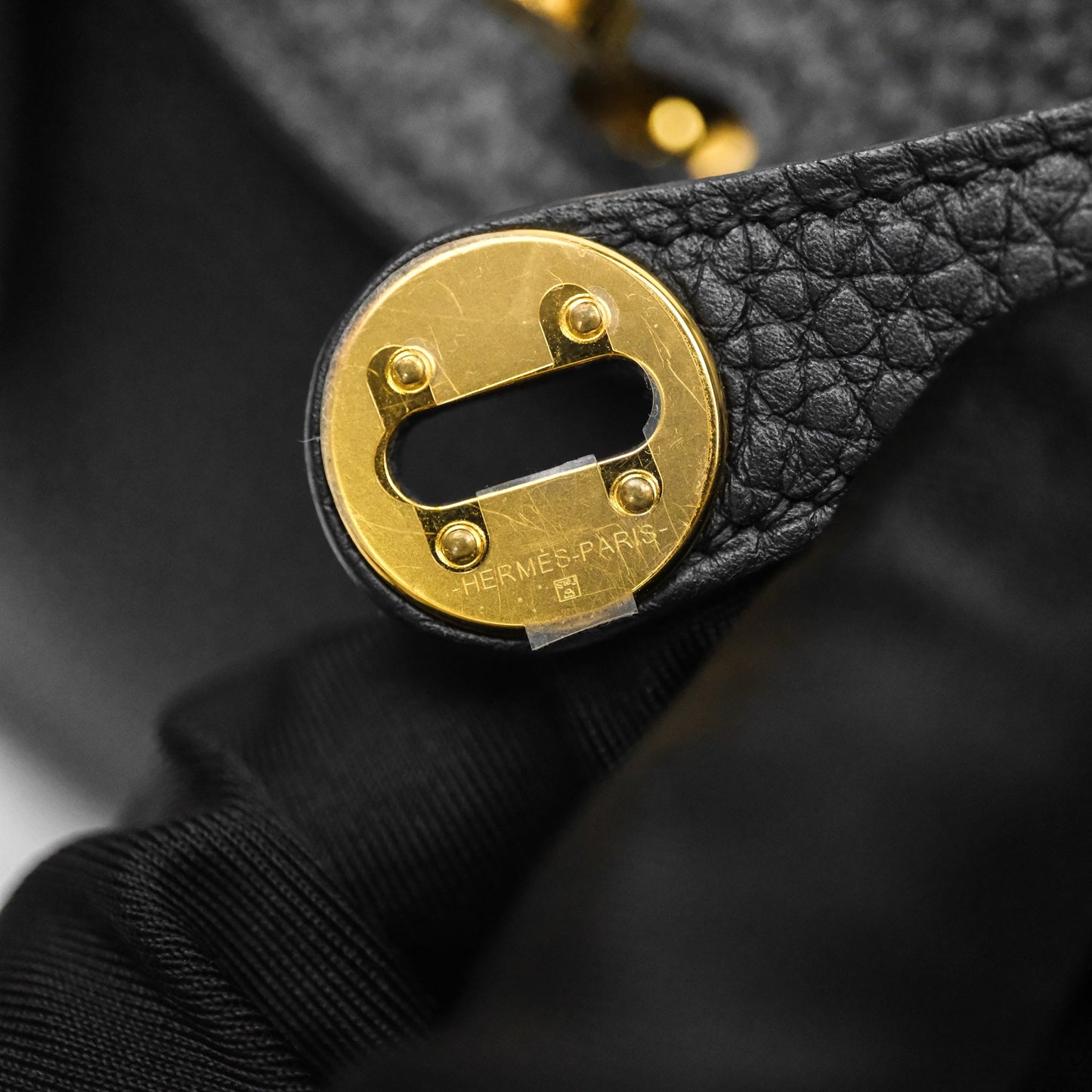Hermès Mini Lindy 20 Noir 89 Clemence Gold Hardware