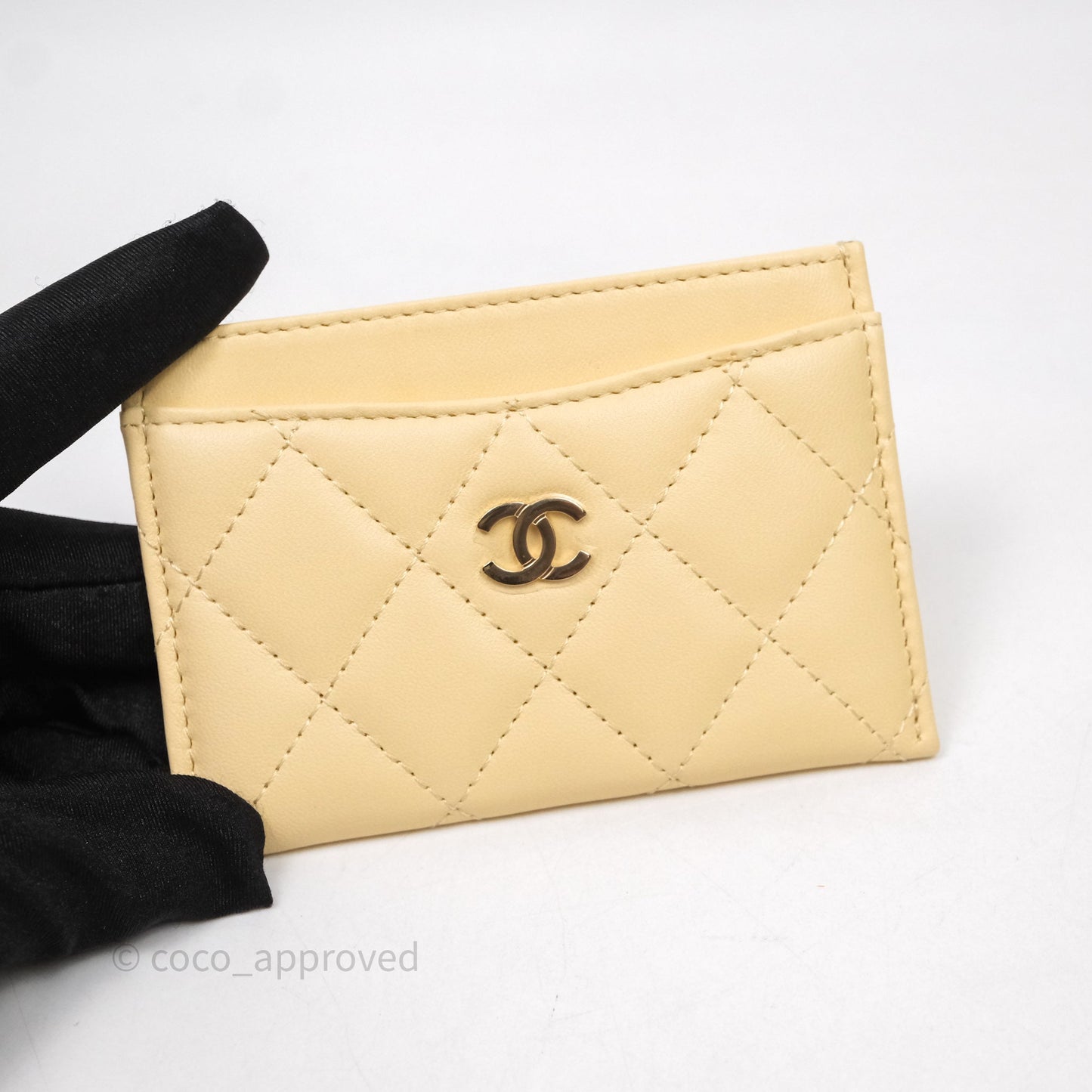 Chanel Classic Flat Card Holder Yellow Lambskin Gold Hardware