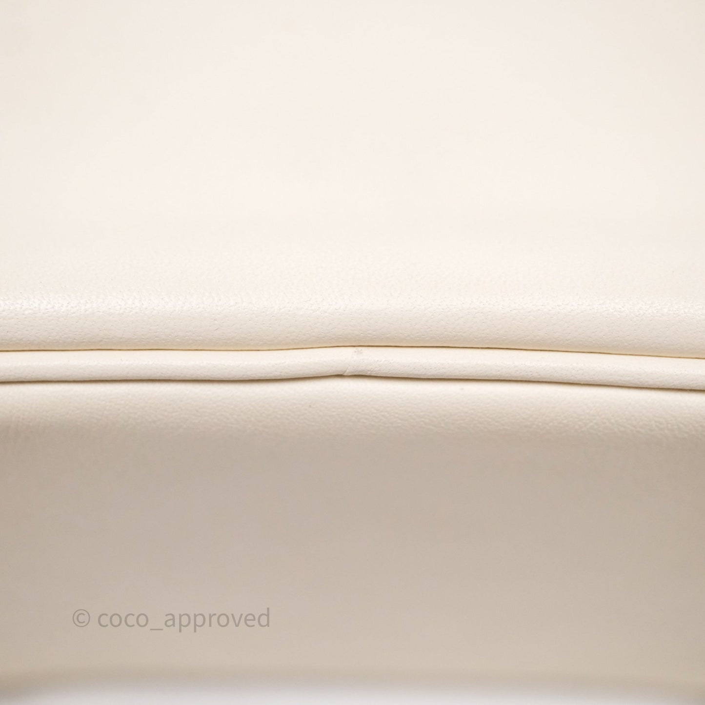 Hermès Mini Lindy 20 Nata I2 Swift Gold Hardware