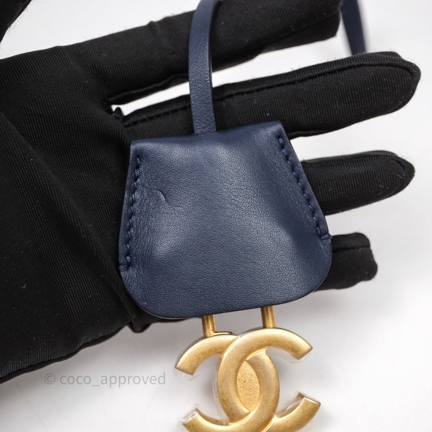Chanel Quilted Small CC Filigree Vanity Case Navy Caviar Gold Hardware