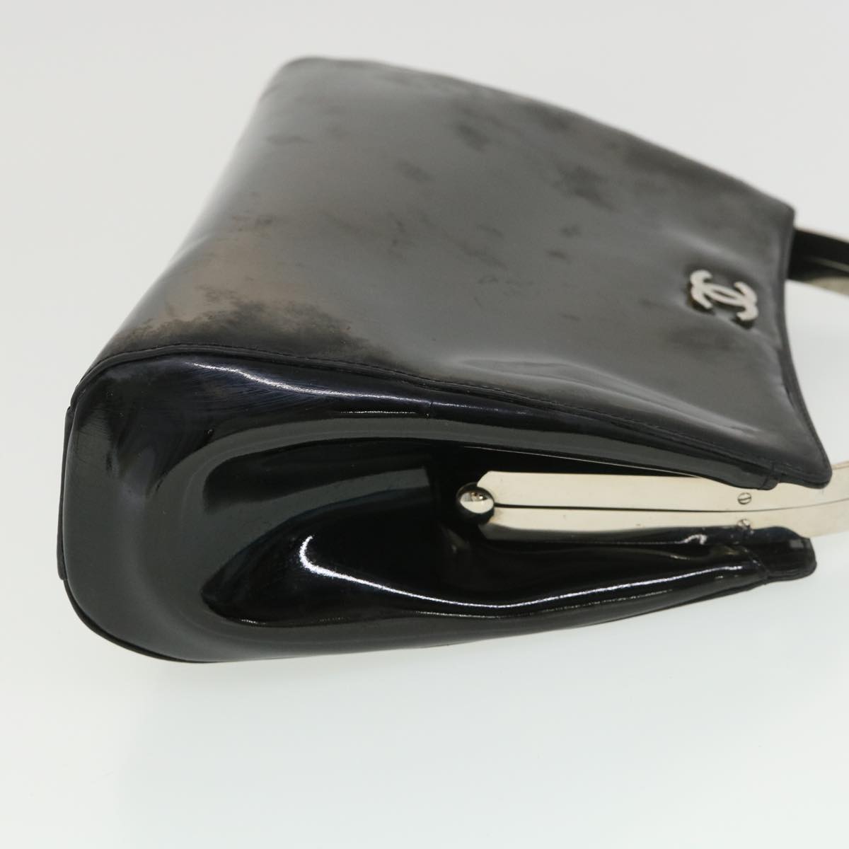 Luxury Chanel Hand Bag Enamel Black CC  39199