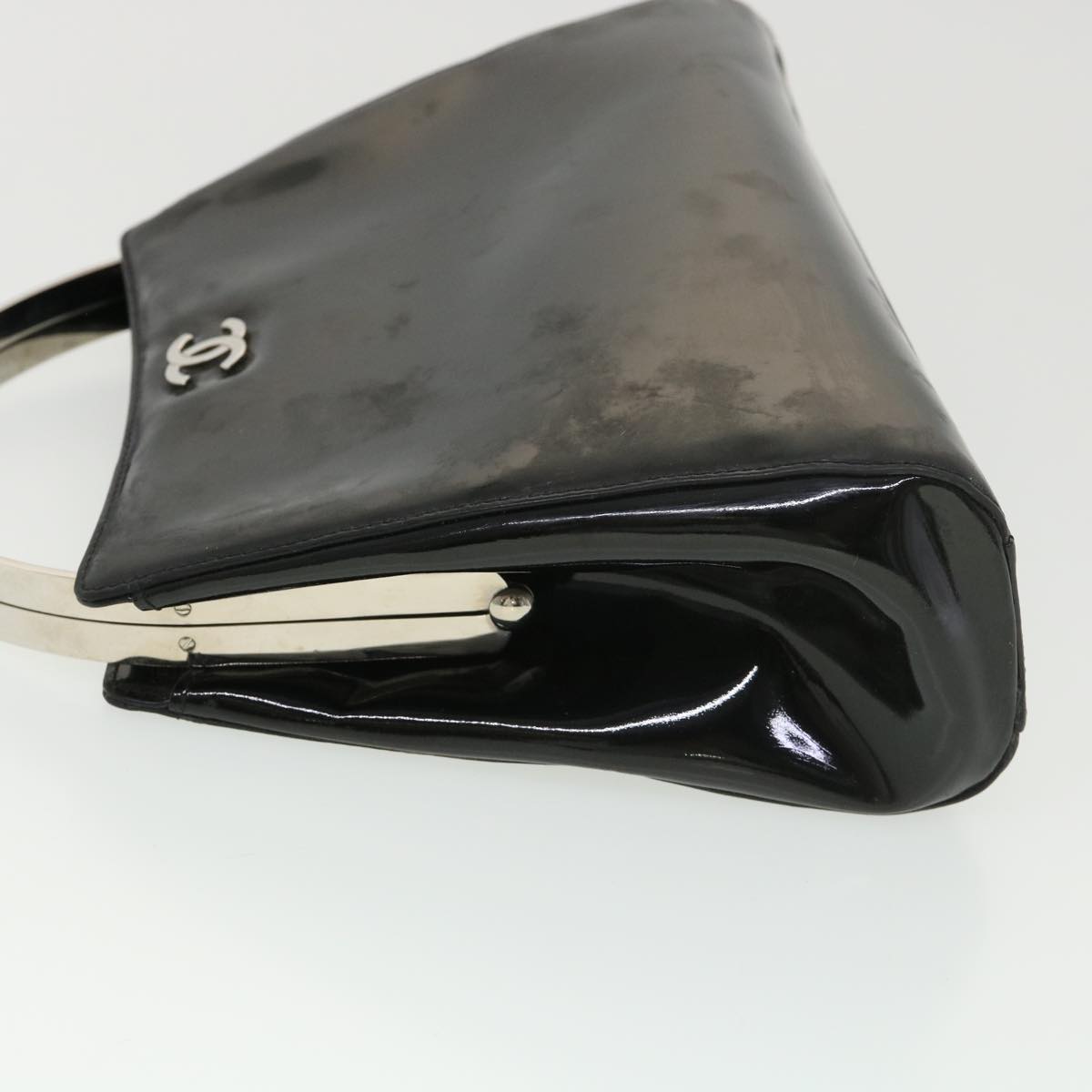 Luxury Chanel Hand Bag Enamel Black CC  39199