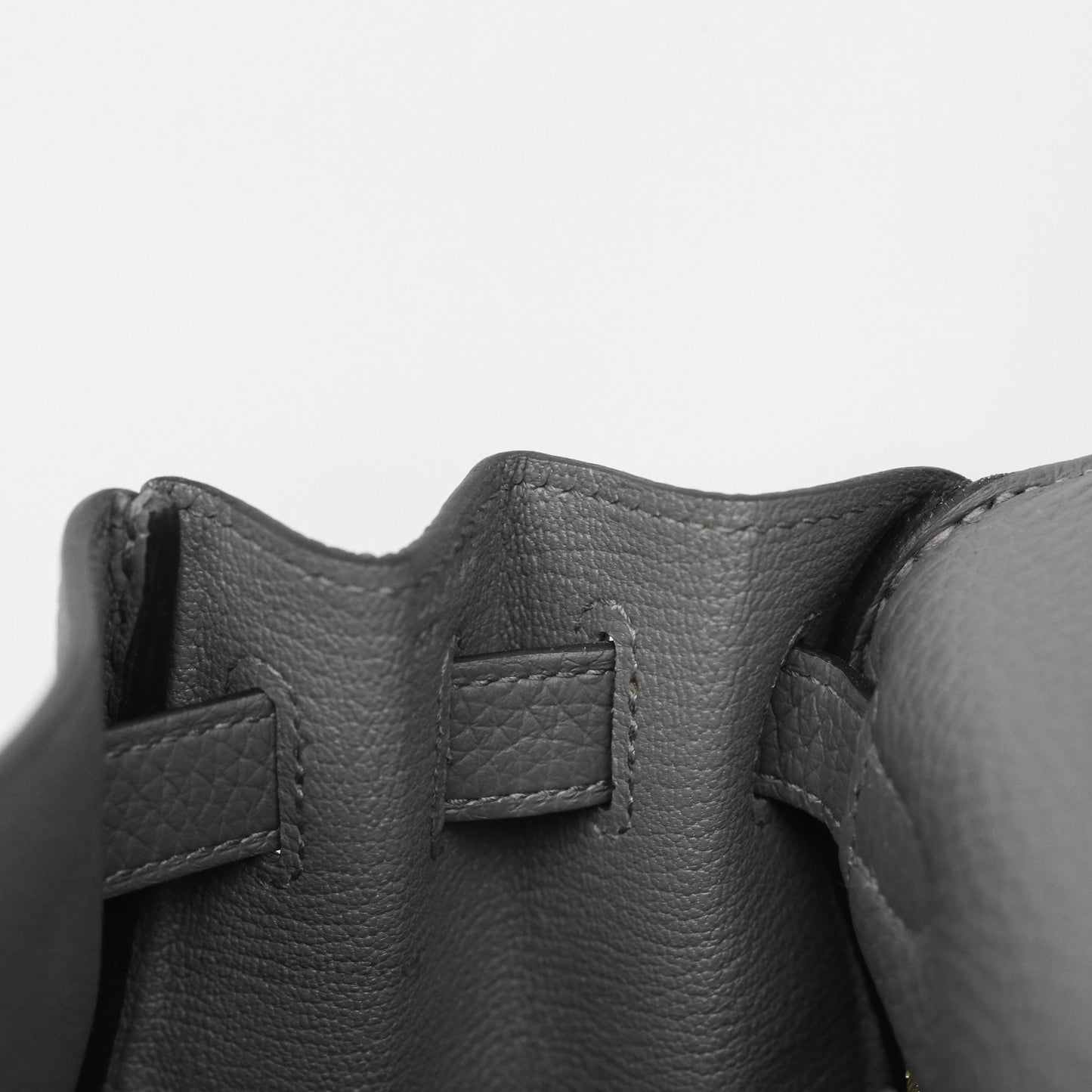 Hermès Kelly 28 Retourne Gris Meyer 0L Clemence Gold Hardware