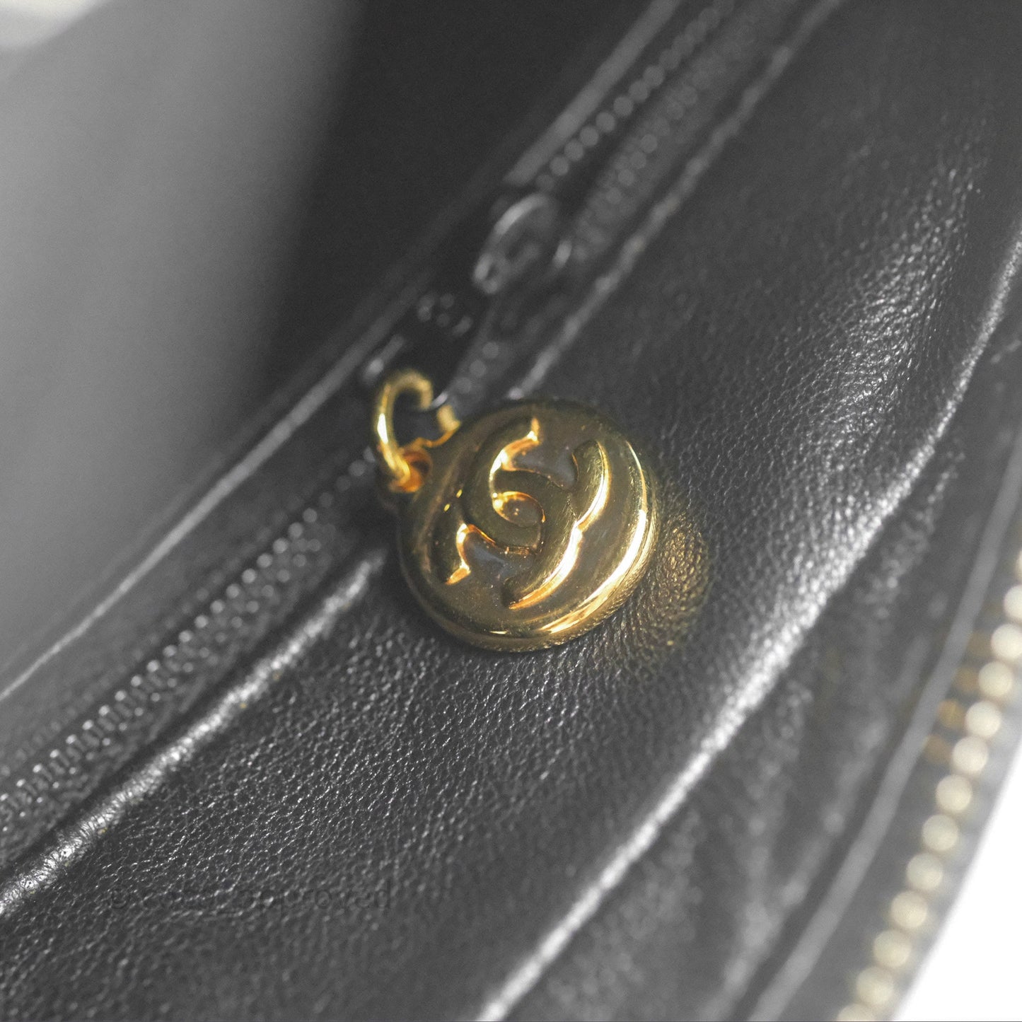Chanel Vintage CC Camera Bag Black Caviar 24 Gold Hardware