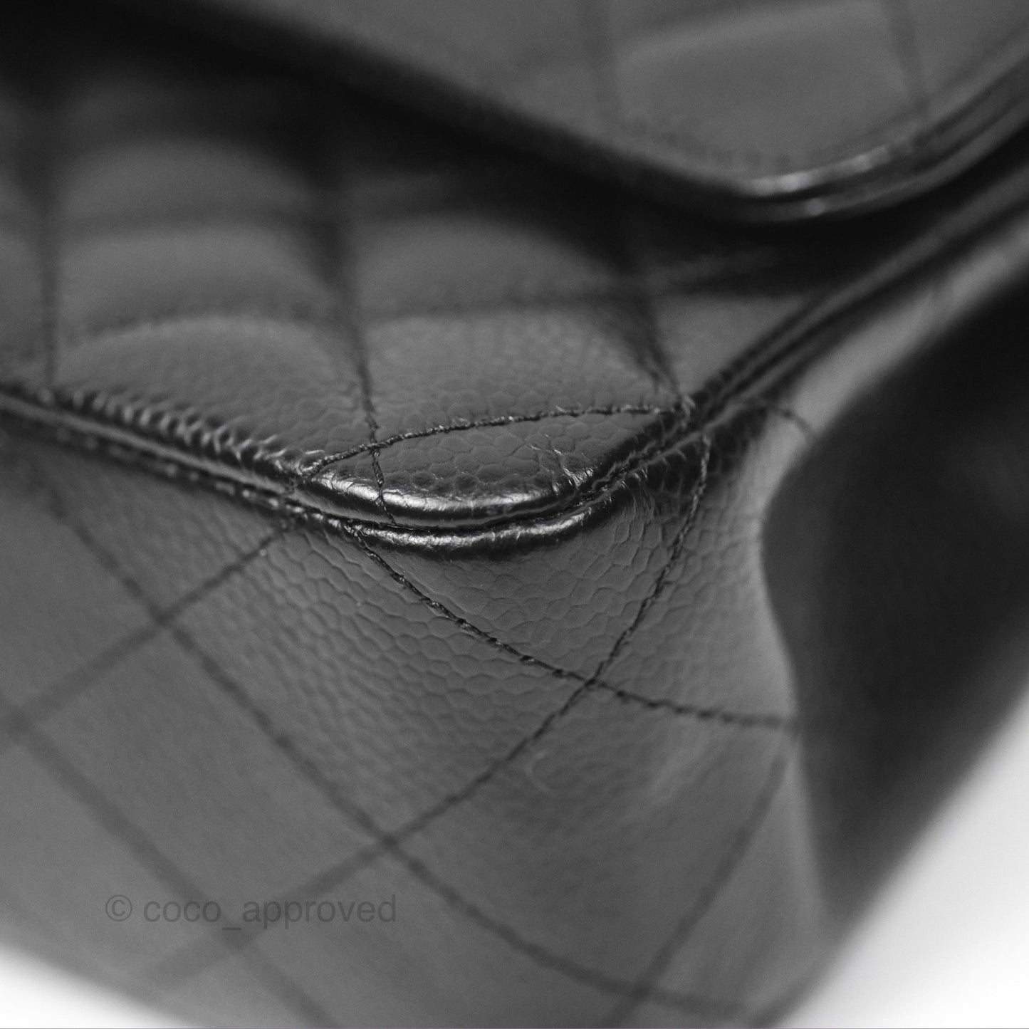 Chanel Classic M/L Medium Flap Quilted Black Caviar Gold Hardware