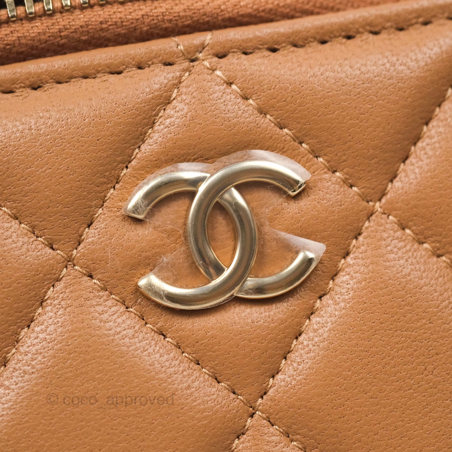 Chanel Vanity Rectangular Top Handle Beige Lambskin Gold Hardware
