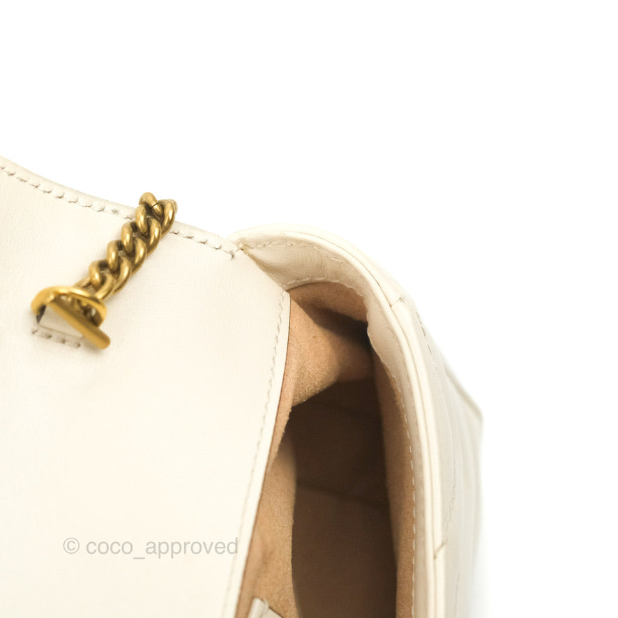 Gucci GG Marmont Matelassé Leather Super Mini Bag Ivory