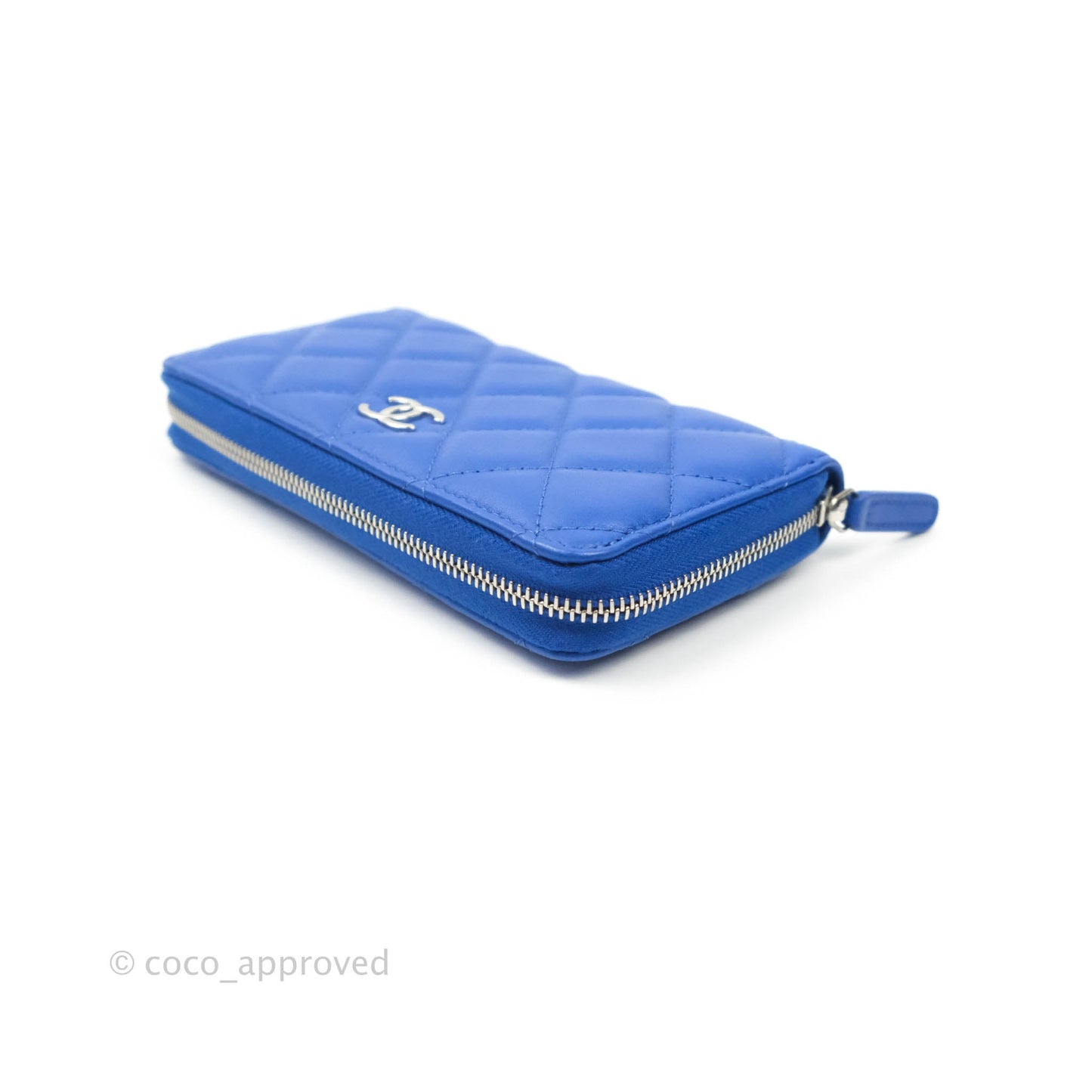 Chanel Classic Quilted Medium Zip Wallet Blue Lambskin Silver Hardware
