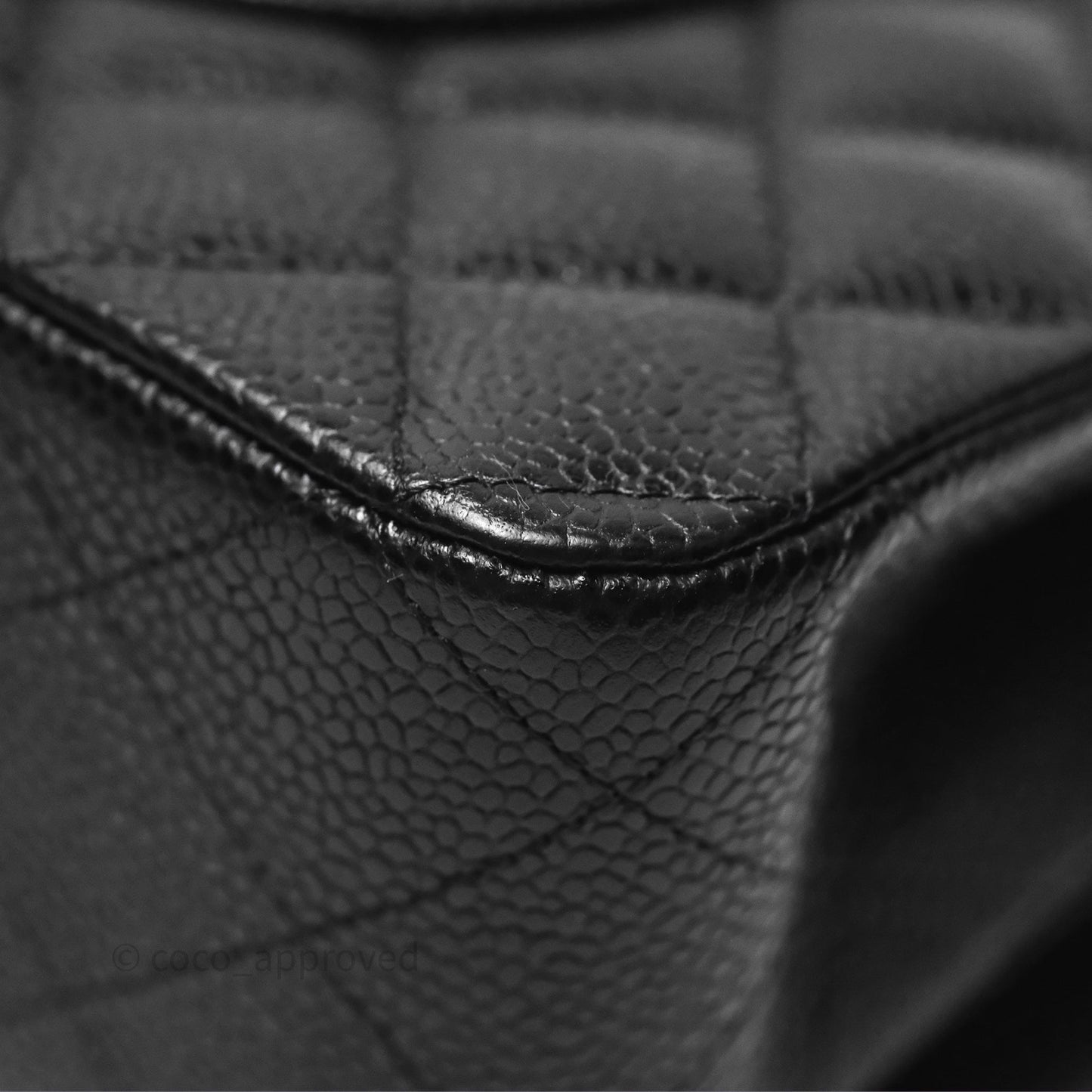 Chanel Classic M/L Medium Flap Quilted Black Caviar Gold Hardware