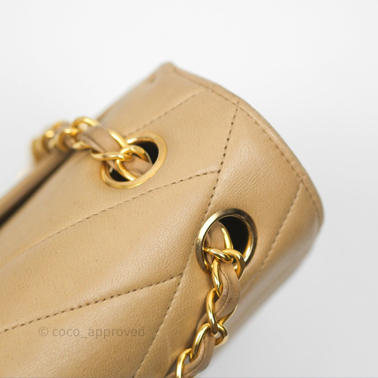 Chanel Vintage Medium Flap Chevron Beige Lambskin 24K Gold Hardware