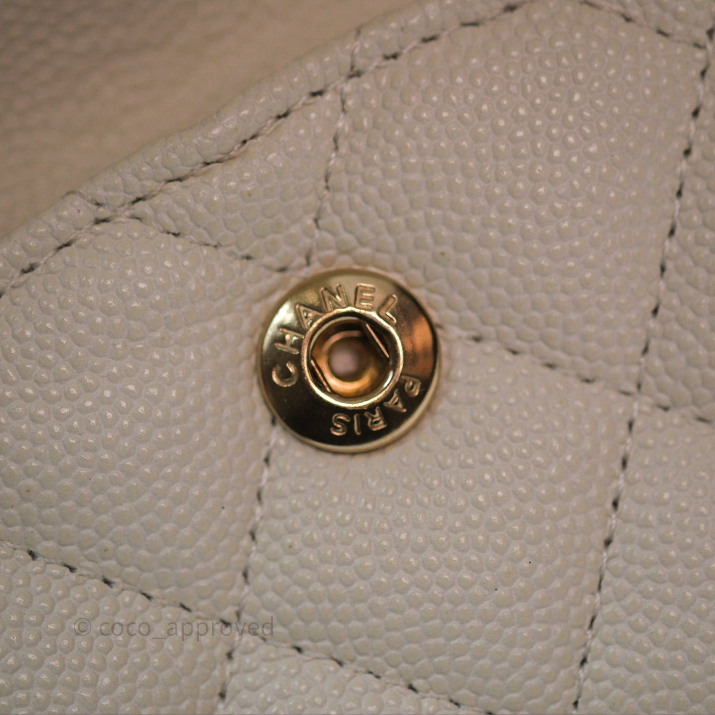 Chanel M/L Medium Classic Flap Quilted White Caviar Gold Hardware