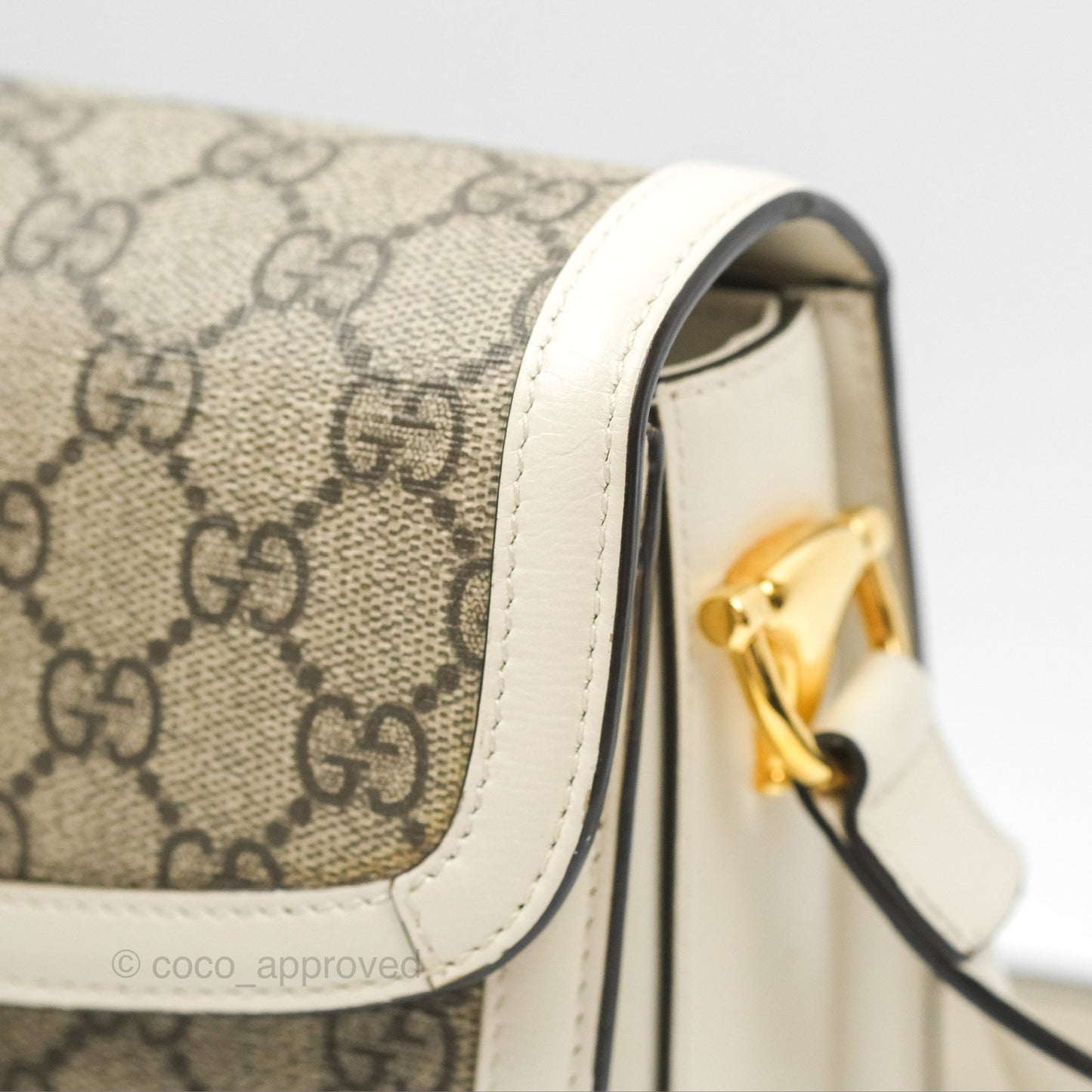 Gucci Horsebit 1955 GG Supreme Canvas White Shoulder Bag Gold Hardware