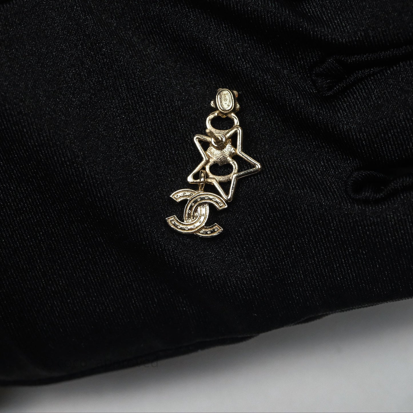 Chanel Crystal Drop CC Star Earrings Gold Tone 25P