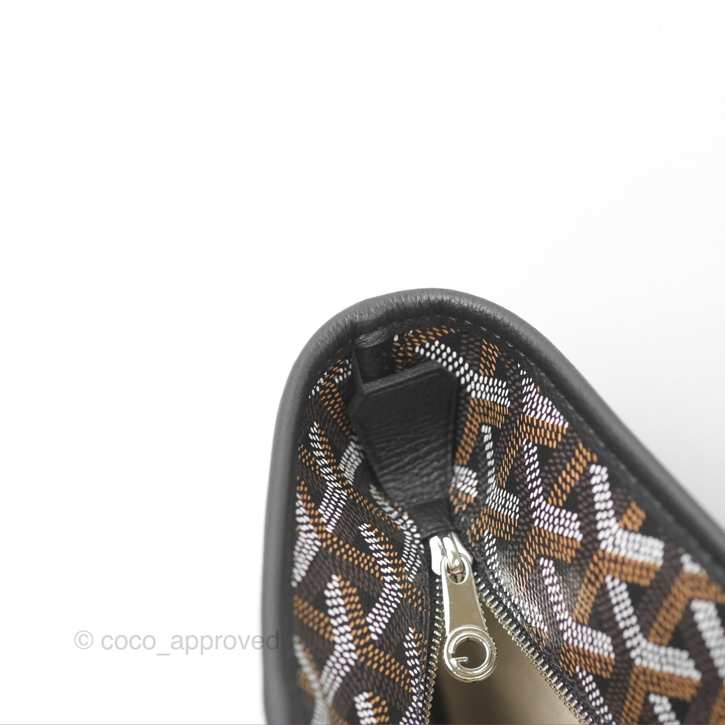 Goyard Artois Goyardine Canvas PM⁣⁣⁣⁣⁣⁣⁣⁣⁣⁣⁣⁣⁣⁣⁣⁣⁣⁣⁣⁣ Black