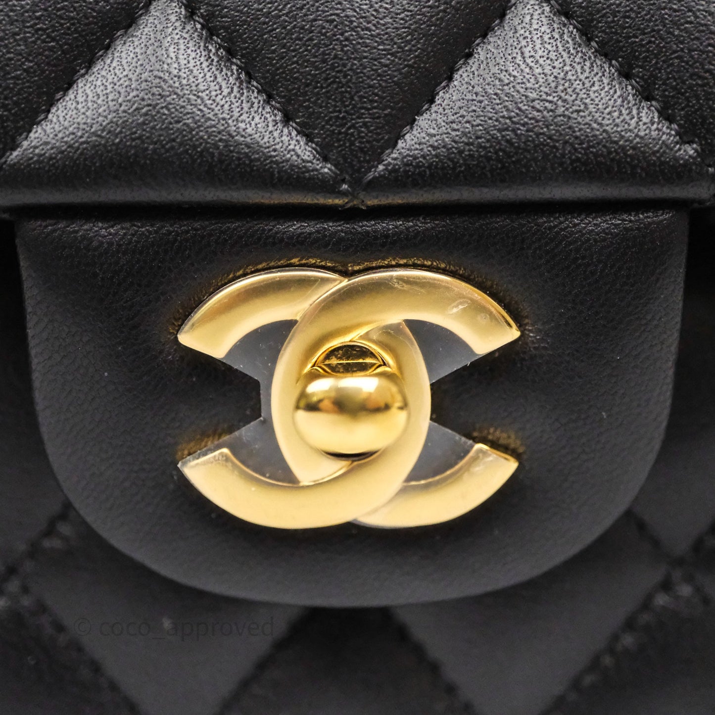 Chanel Classic M/L Medium Flap Quilted Black Lambskin Gold Hardware