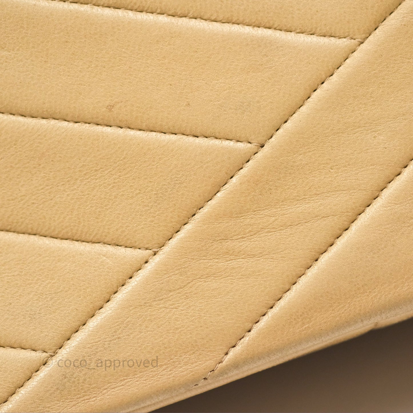 Chanel Vintage Medium Flap Chevron Beige Lambskin 24K Gold Hardware