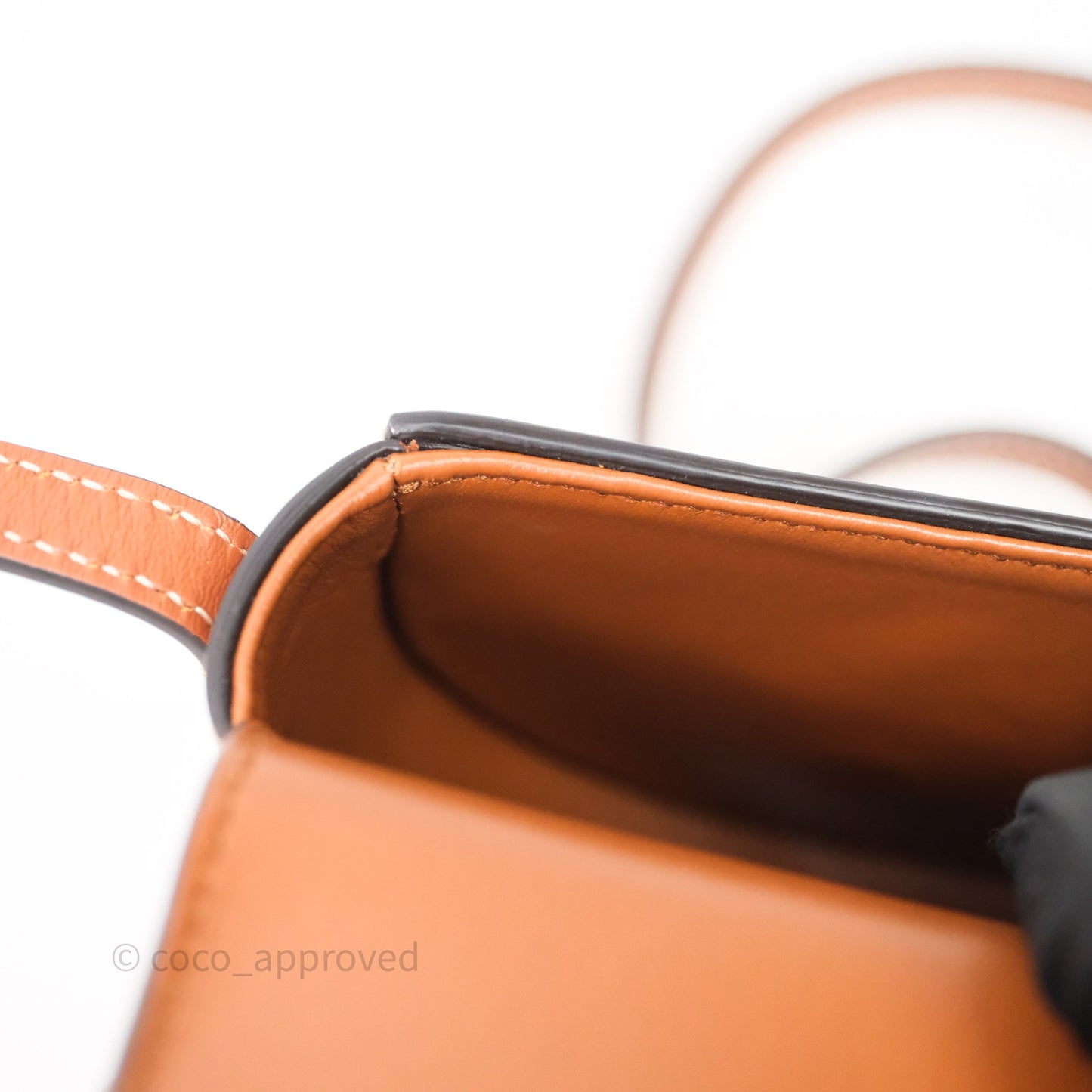 Celine Mini Besace Cuir Triomphe Tan Smooth Calfskin