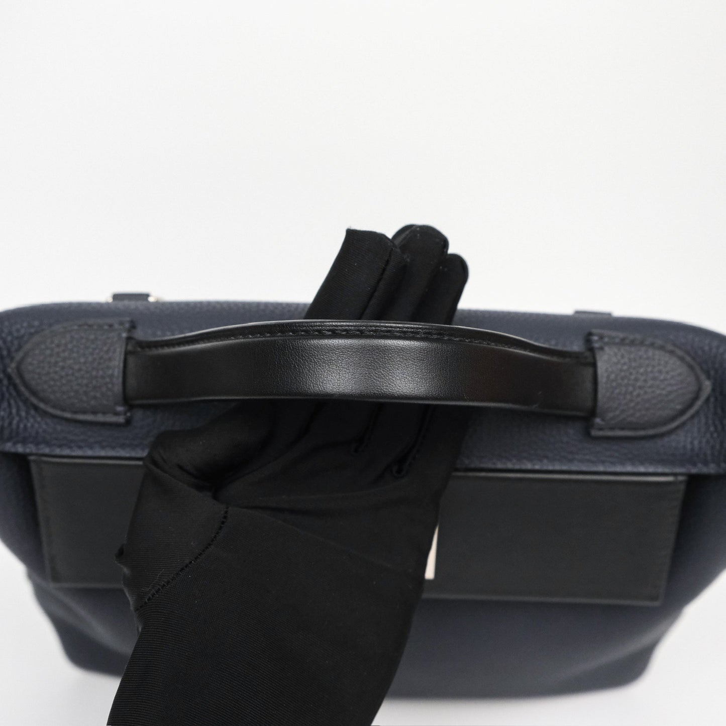 Hermès 24/24 29 Bleu Nuit 2Z / Noir Black 89 Togo/Swift Palladium Hardware