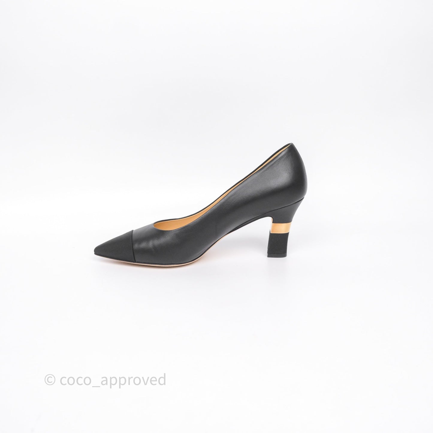 Chanel CC Cap Toe Pumps Heels Black Lambskin Size 38