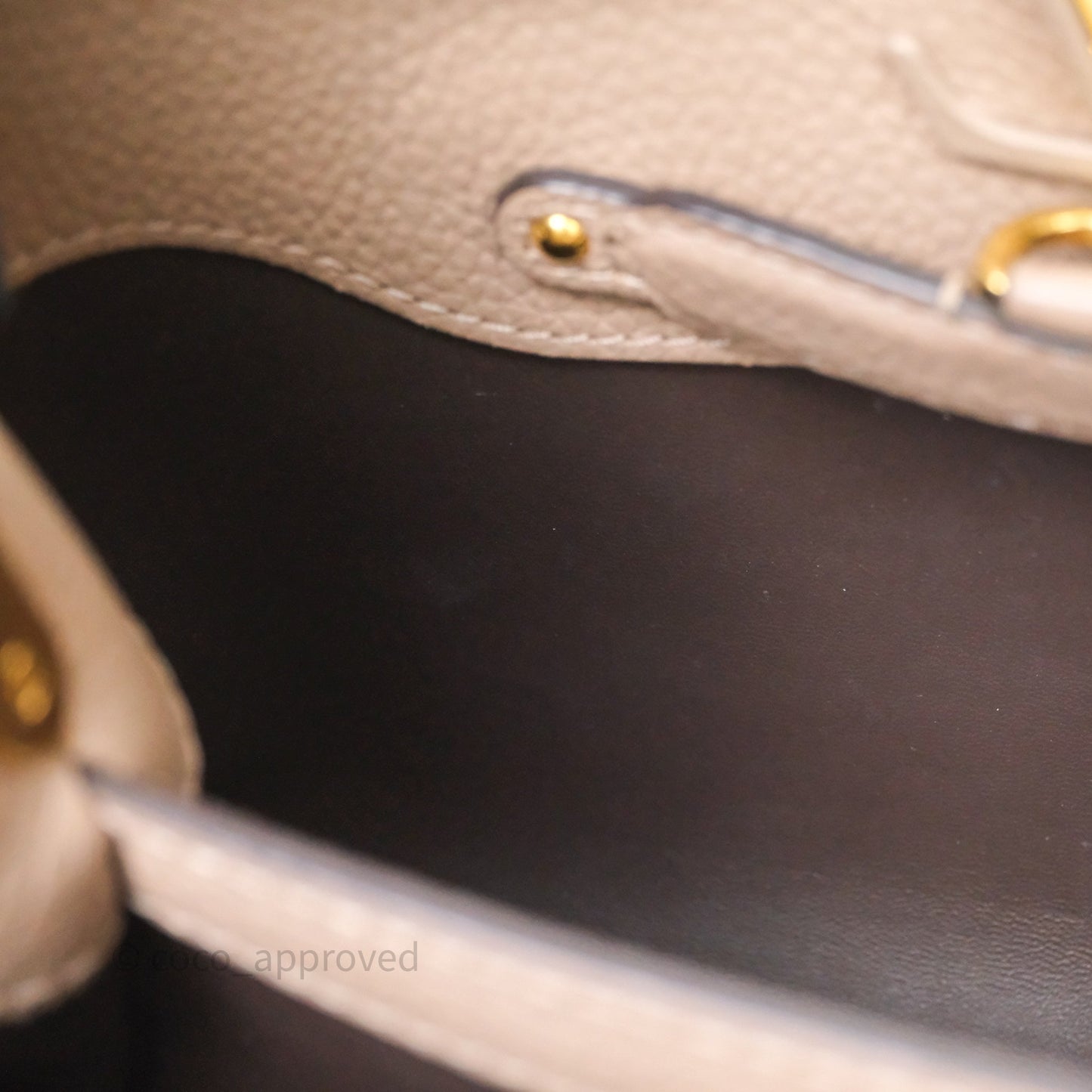 Louis Vuitton Taurillon Capucines BB Galet