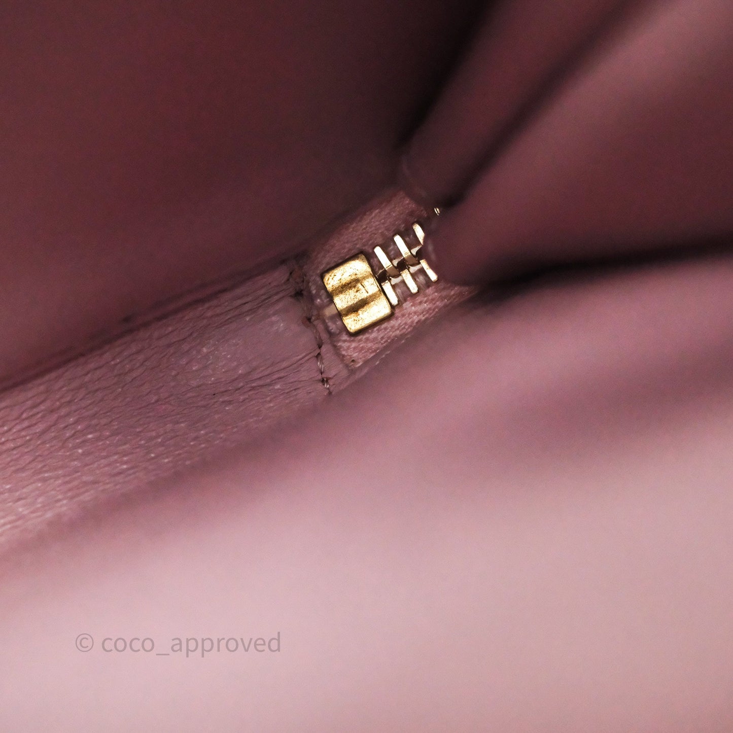 Chanel Quilted Medium Business Affinity Flap Pink Caviar Gold Hardware