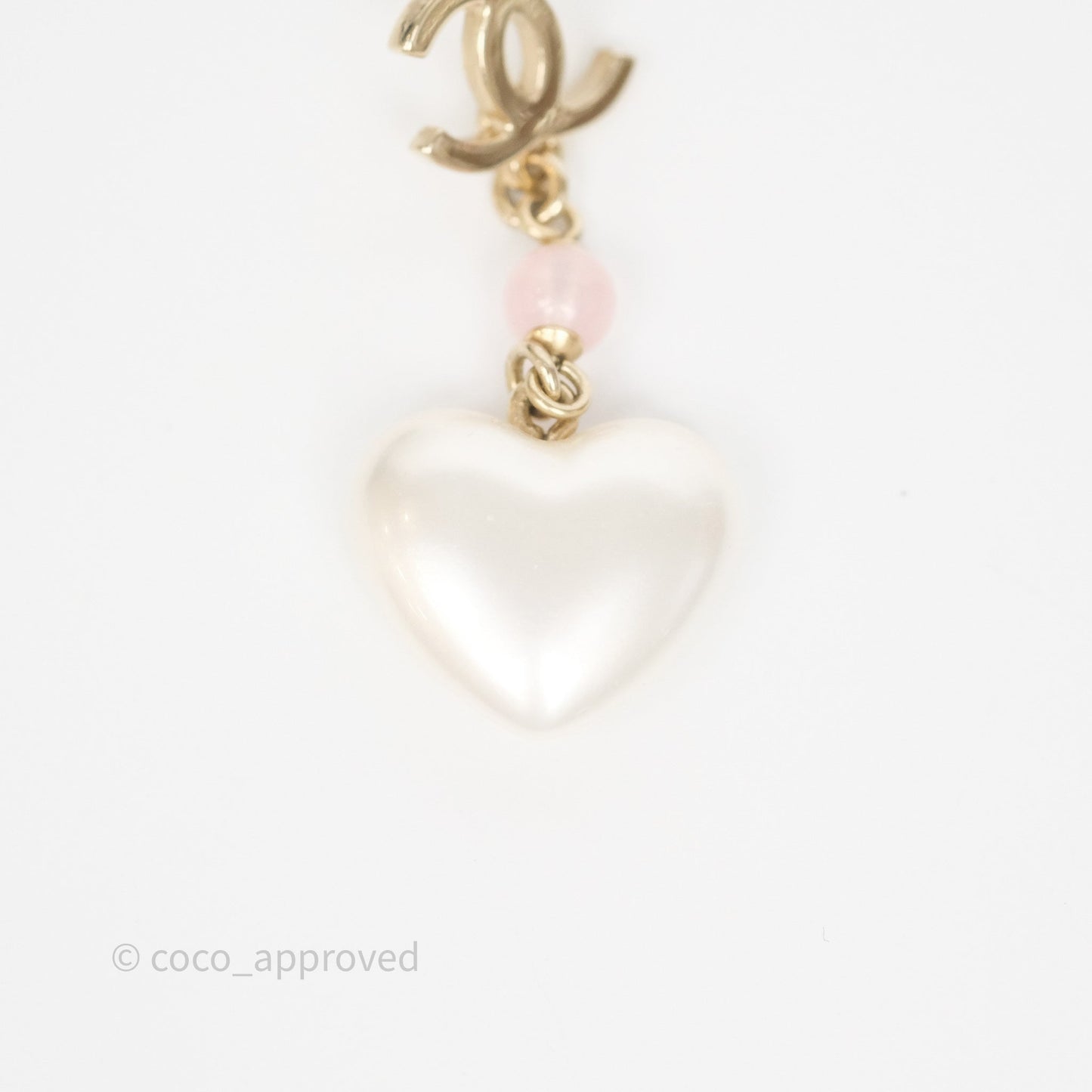 Chanel CC Pink Bead Heart Pearl Crystal CC Drop Earrings Gold Tone 21B