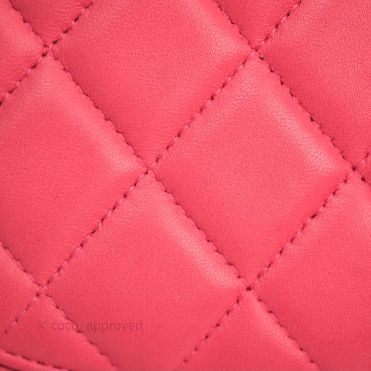Chanel M/L Medium Flap Bag Valentine Limited Edition Pink Lambskin Gold Hardware
