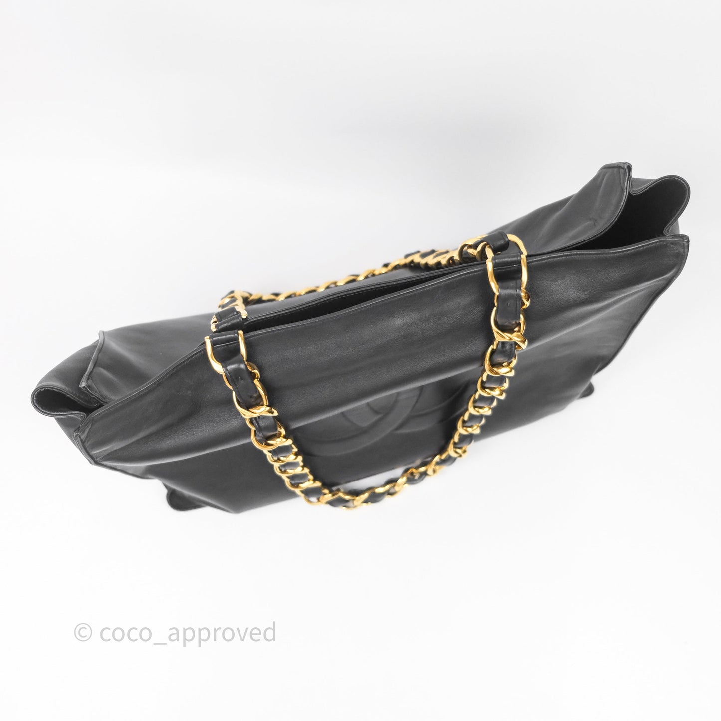 Chanel Vintage Shoulder Bag Black Calfskin Gold Hardware