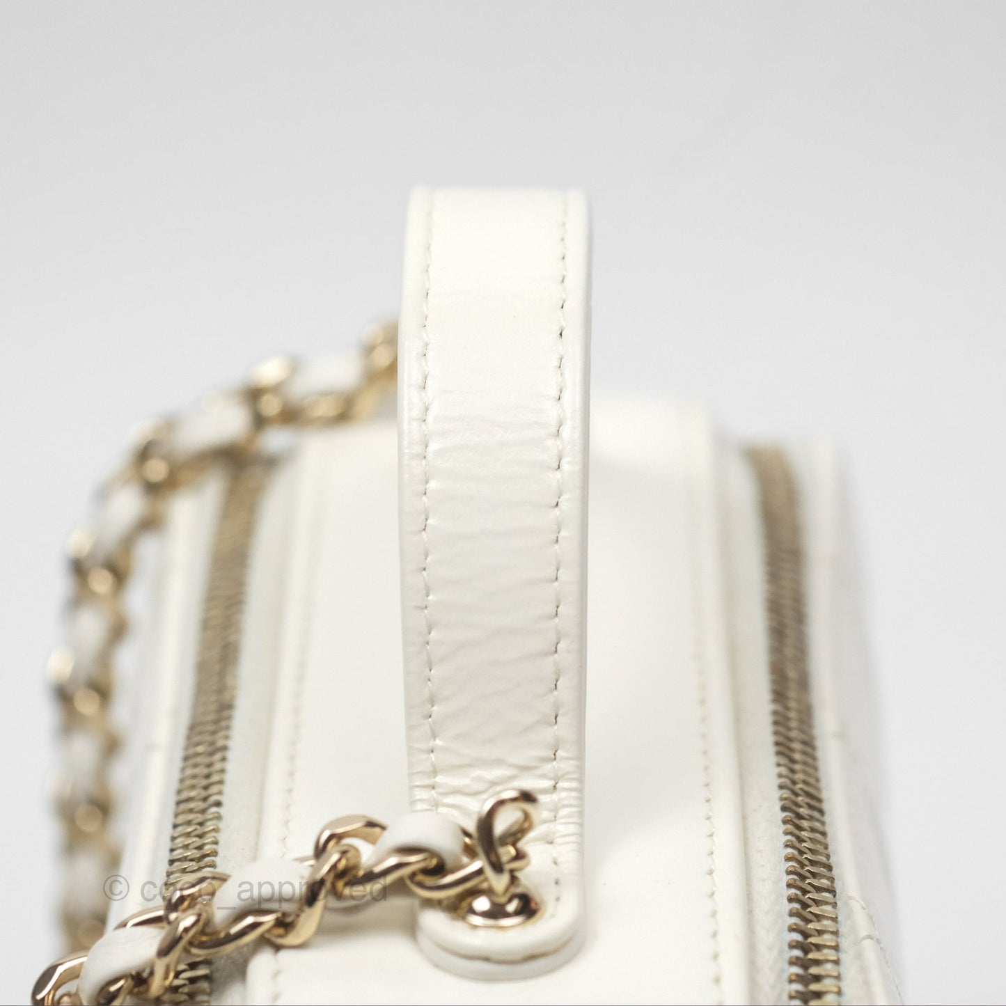 Chanel Top Handle Quilted Vanity Case White Shiny Lambskin Good Hardware