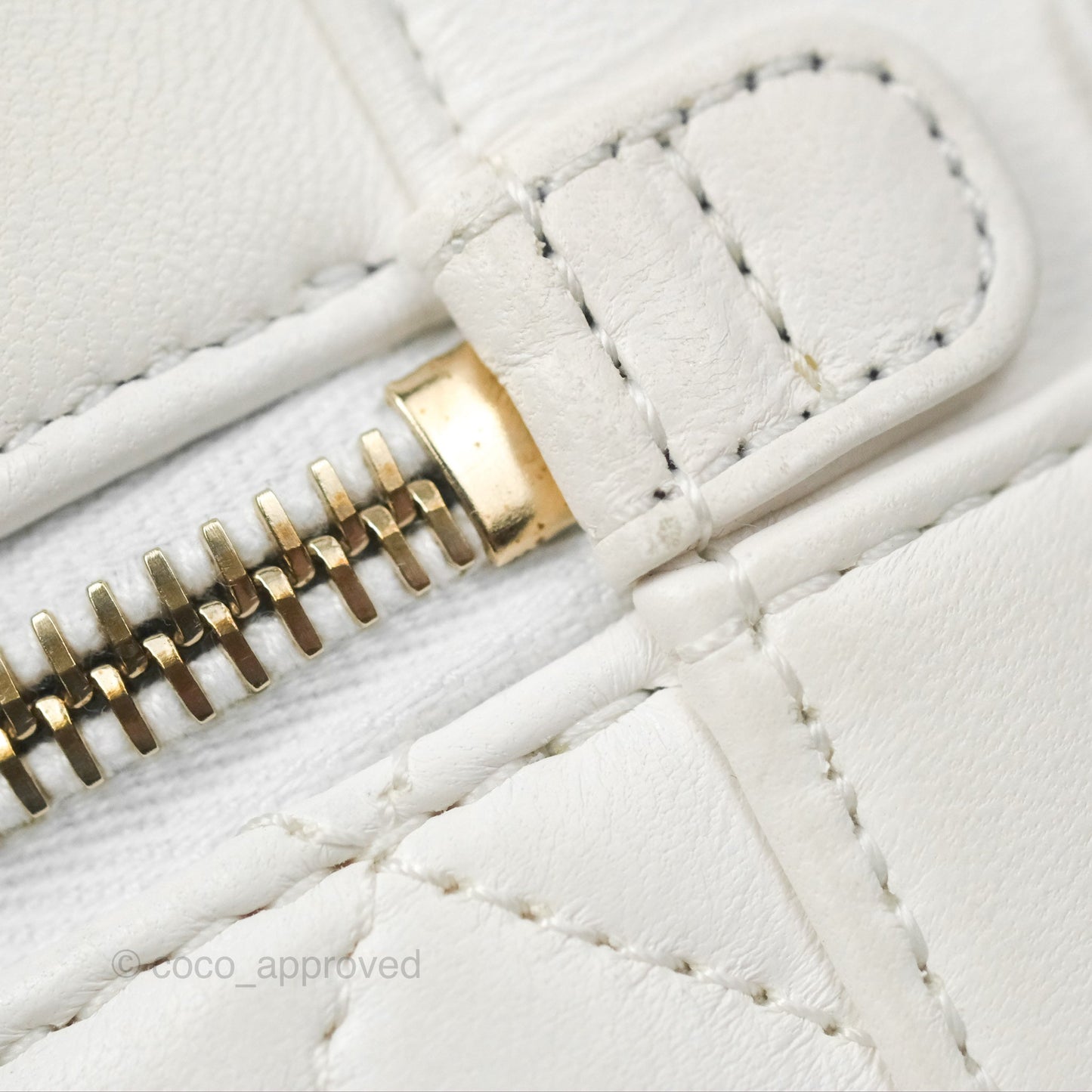 Chanel Vanity Case With Chain Shoulder Bag Quilted Calfskin Leather White