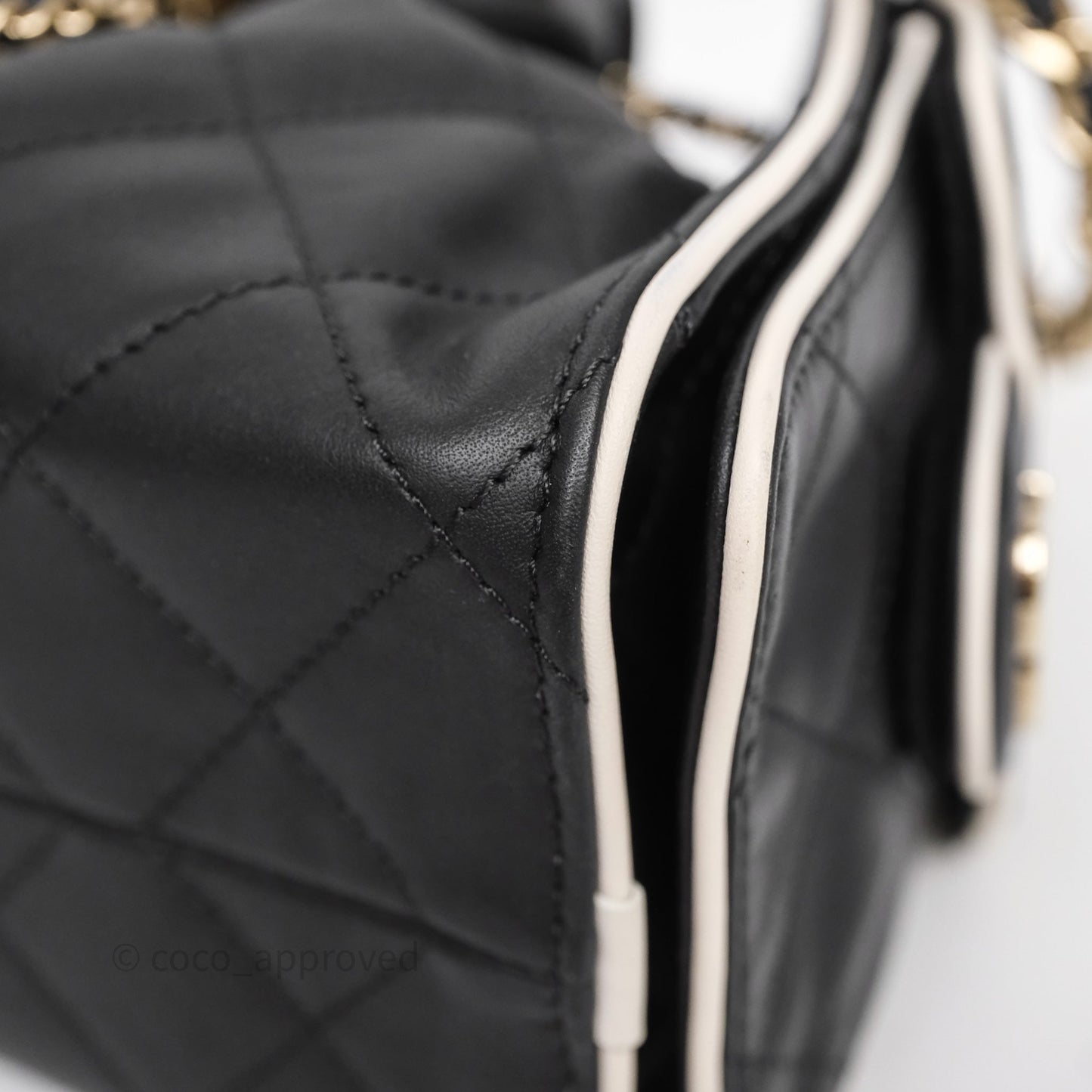 Chanel 25 Mini Bag Black/ White Calfskin Gold Hardware