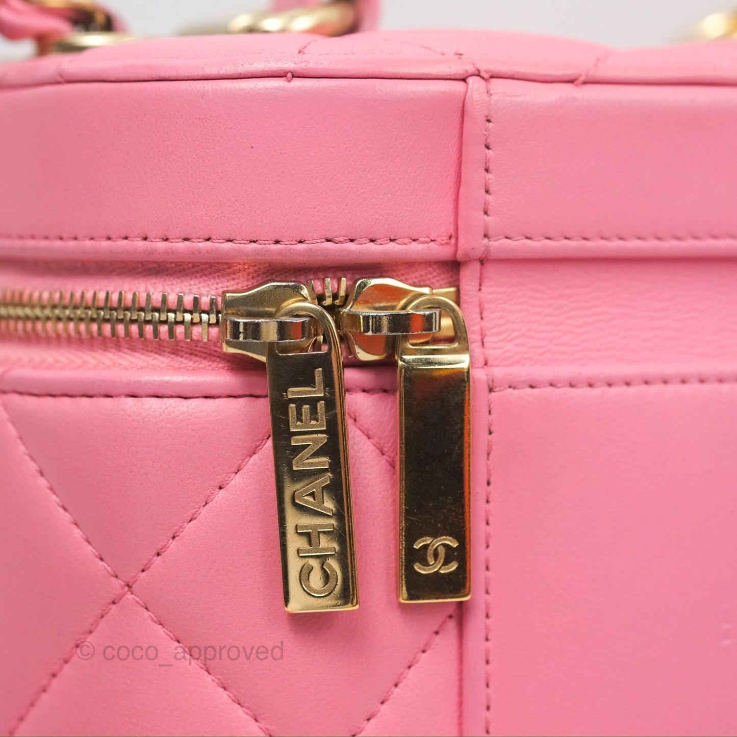 Chanel Small Quilted Top Handle Vanity Case Pink Lambskin Gold Hardware