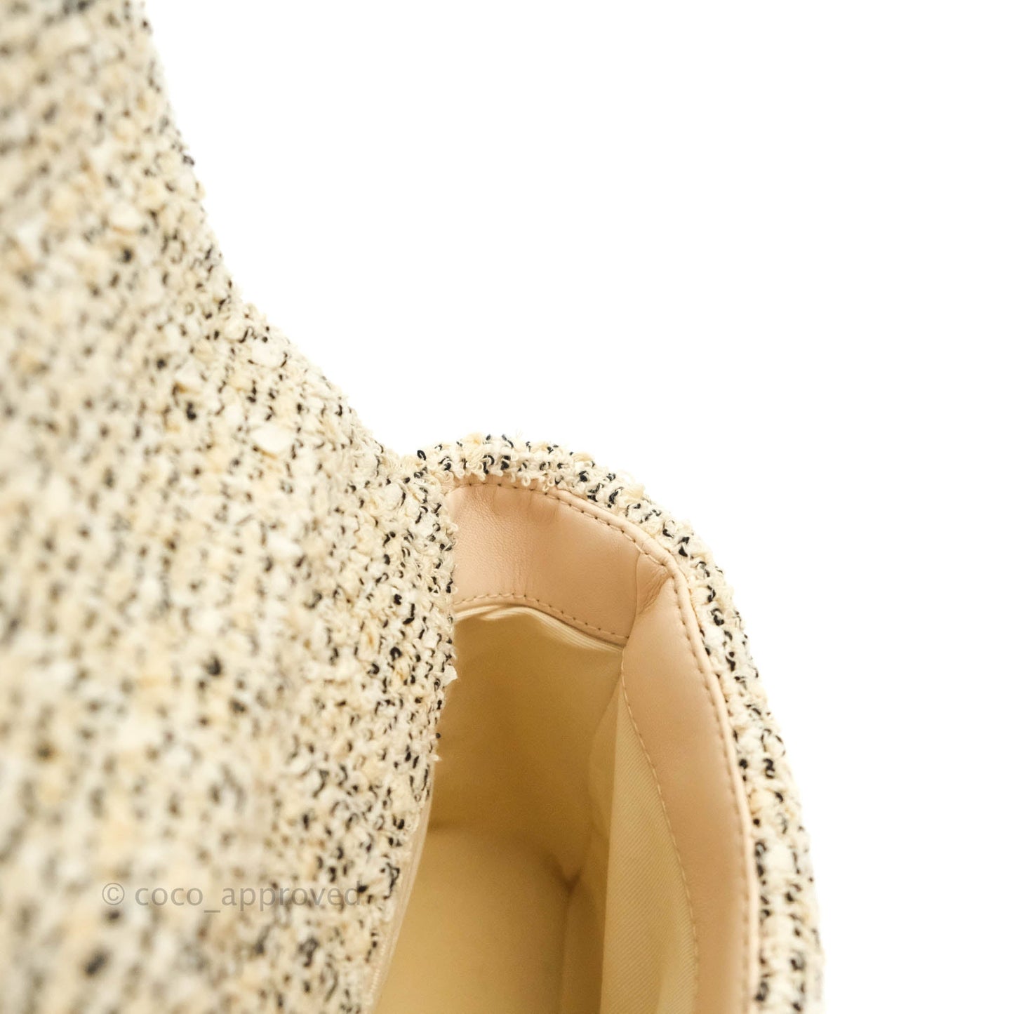 Chanel 19 Small Tweed Oreo Cream Mixed Hardware