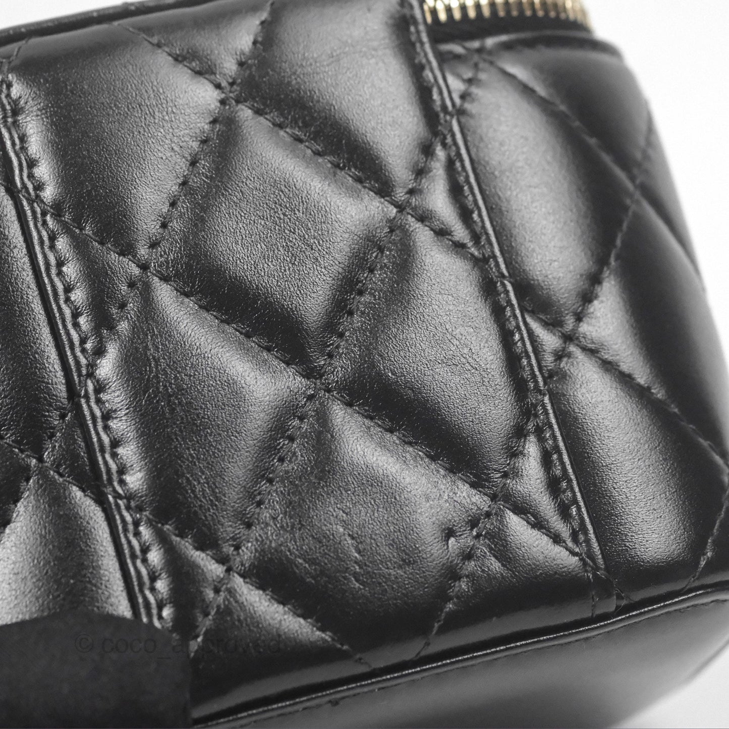 Chanel Quilted Mini Perfect Fit Vanity With Chain Black Calfskin Aged Gold Hardware 21A