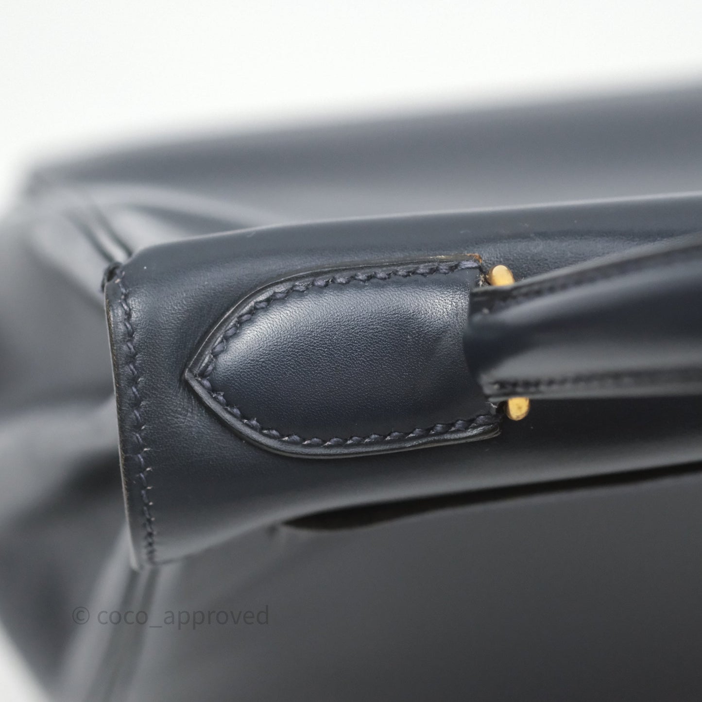 Hermès Vintage Kelly 28 Retourn Navy Box Leather Gold Hardware