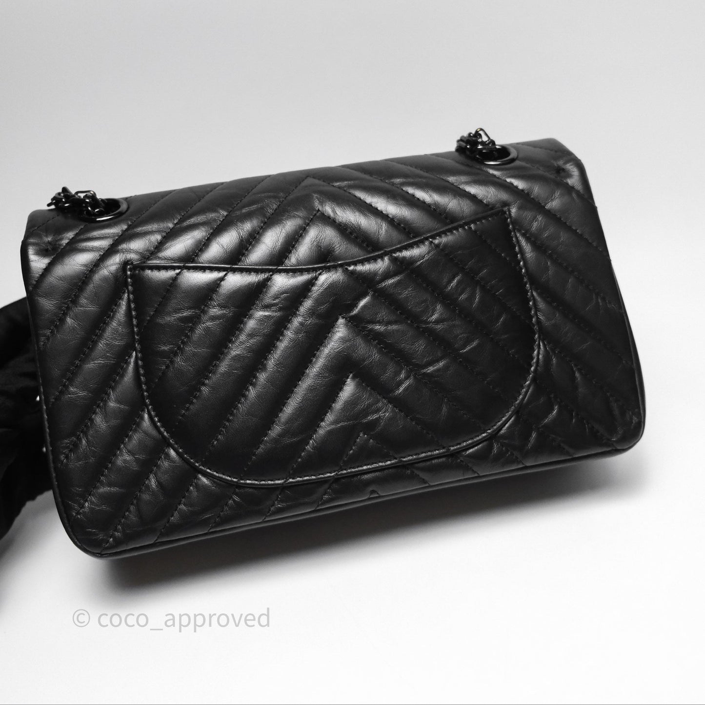 Chanel Reissue 225 Chevron Aged Calfskin So Black