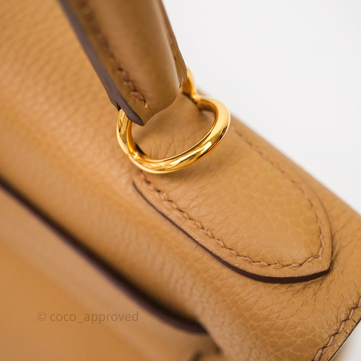 Hermès Kelly 28 Biscuit 4B Togo Gold Hardware