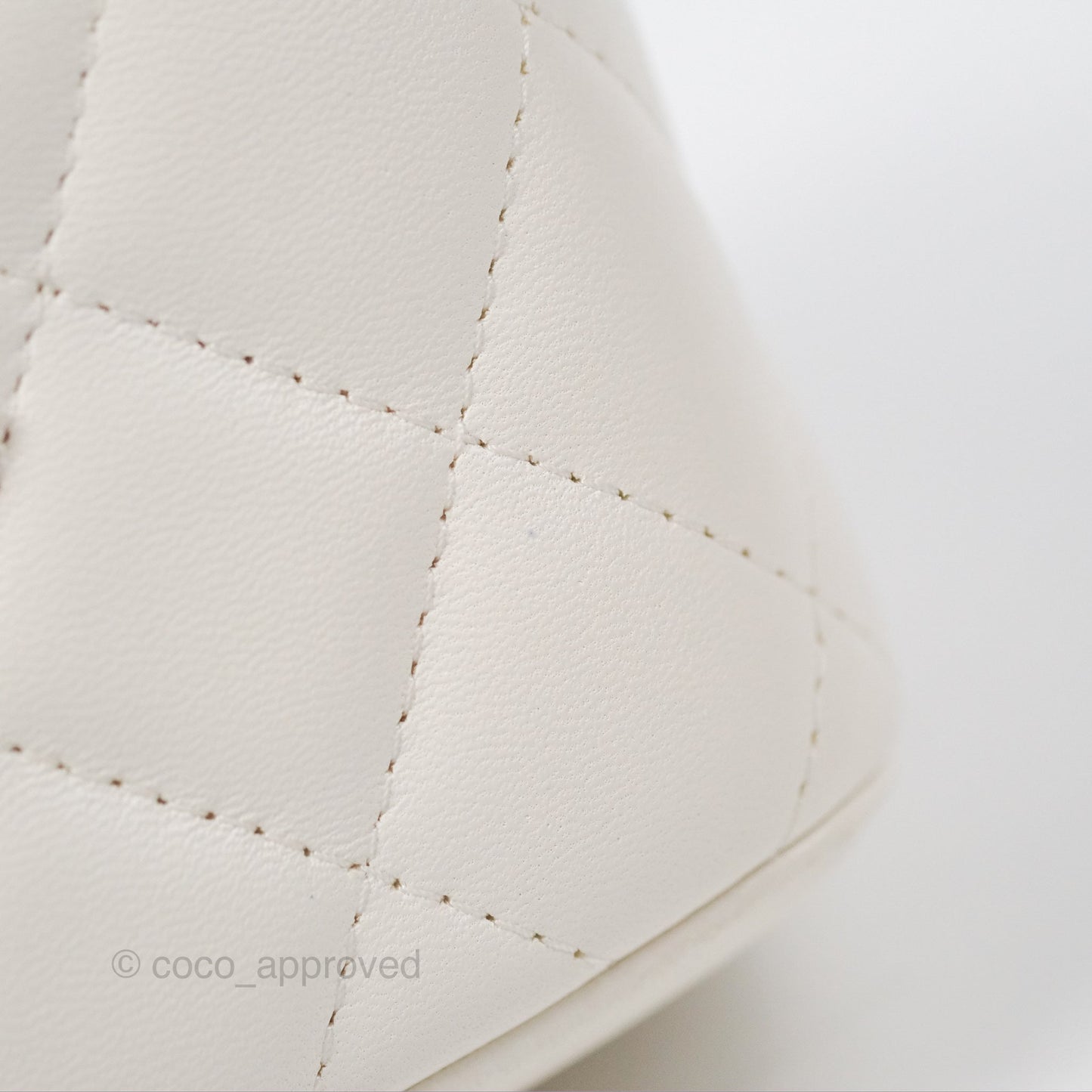 Chanel Camellia White Quilted Lambskin Mini Vanity with Chain Gold Hardware