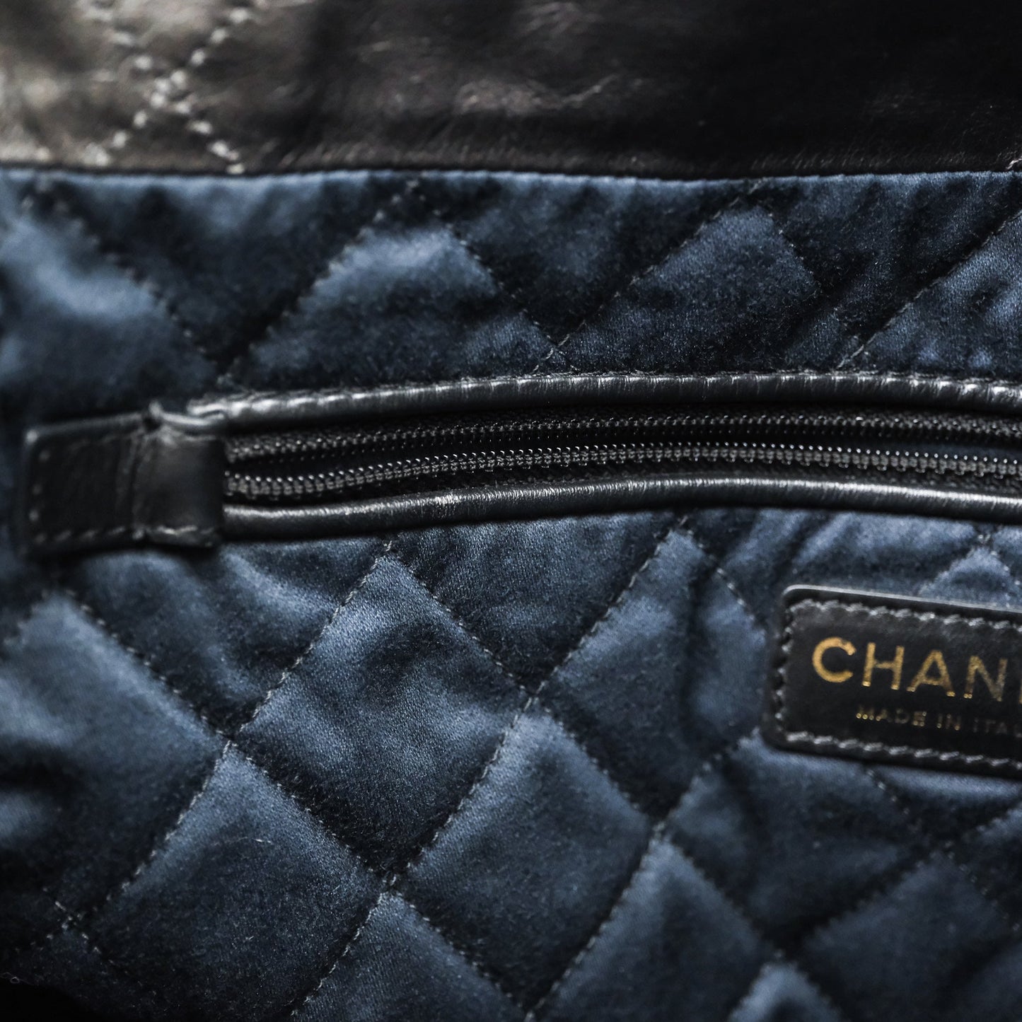 Chanel 22 Bag Medium Dark Grey Calfskin Gold Hardware
