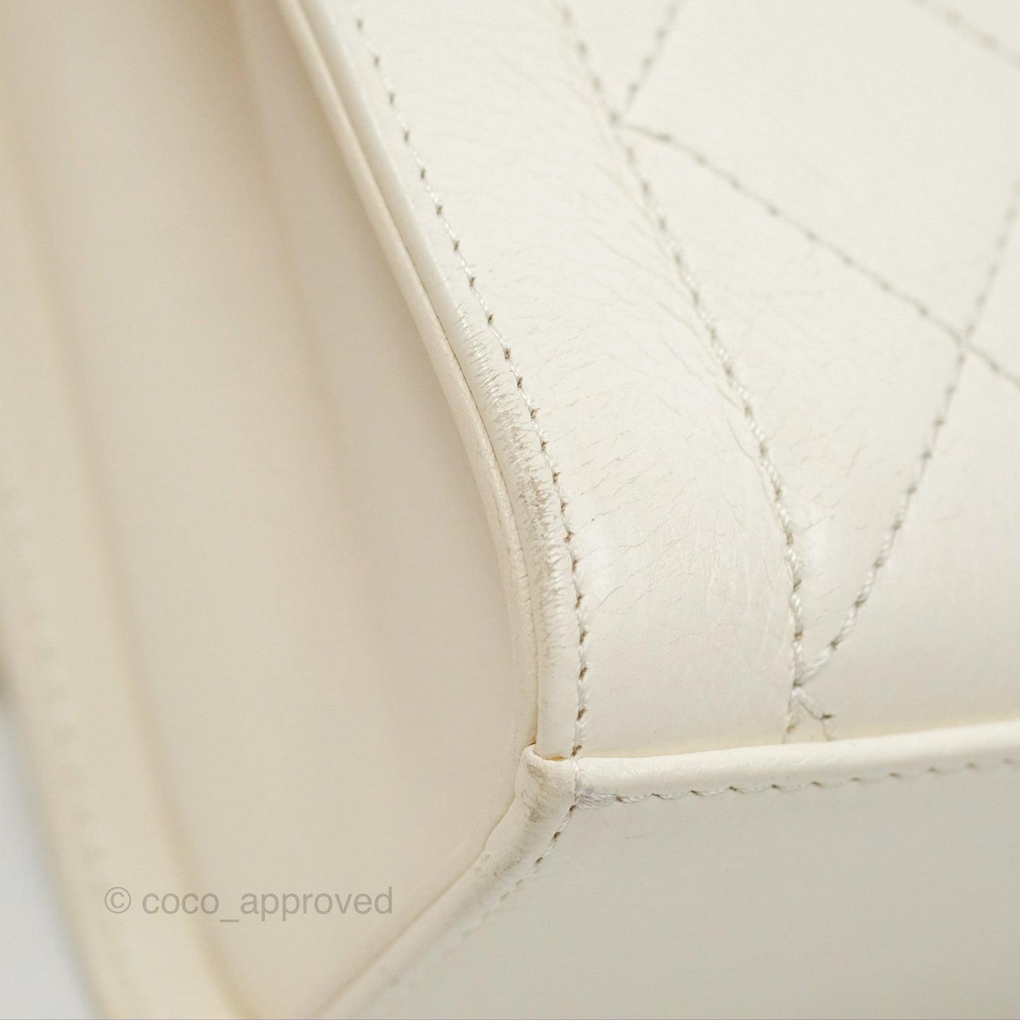 Chanel Quilted Label Click Flap Bag White Grained Calfskin Gold Hardware