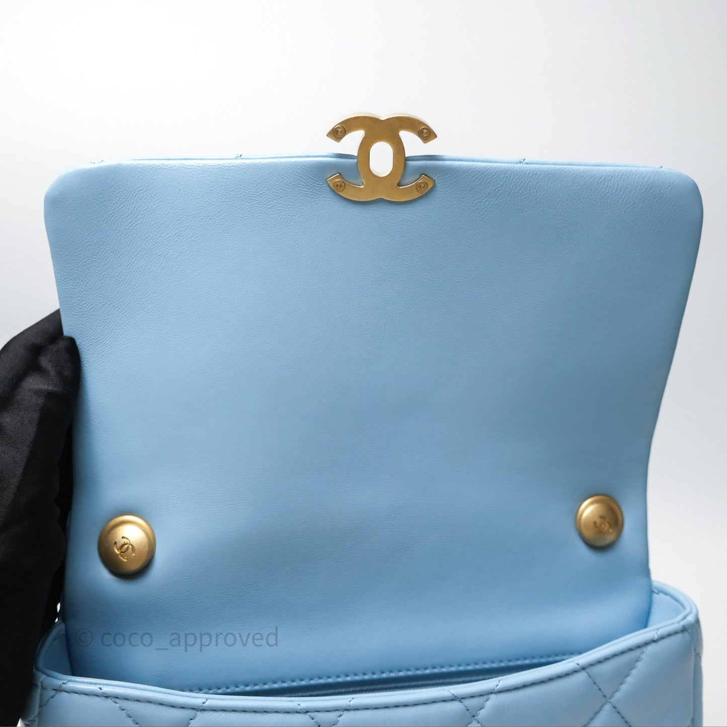 Chanel Small Flap Bag Blue Lambskin Gold and Lacquered Metal 22S