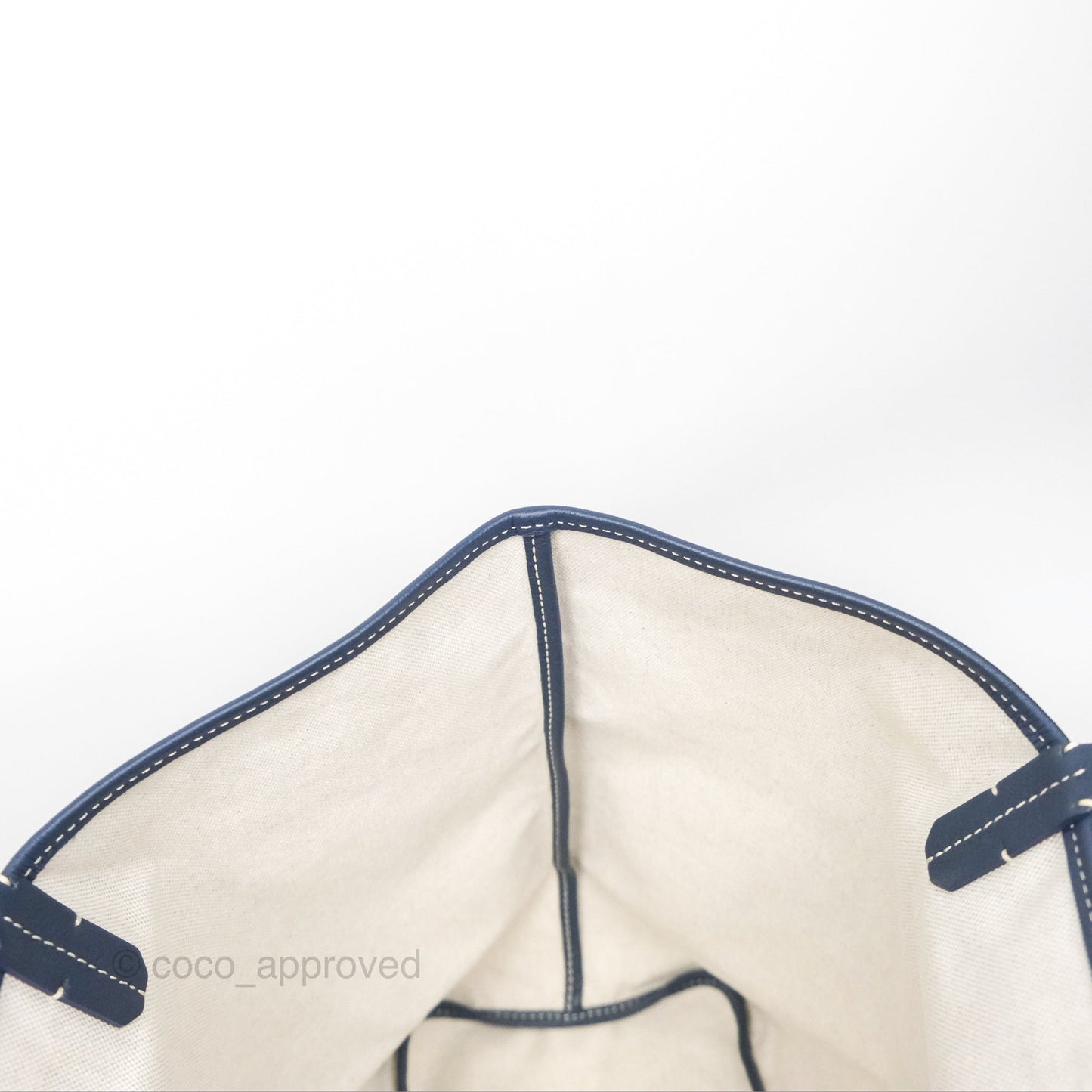 Goyard St Louis Tote PM ⁣⁣⁣⁣⁣⁣⁣⁣⁣⁣⁣⁣⁣⁣⁣⁣⁣⁣⁣⁣Navy