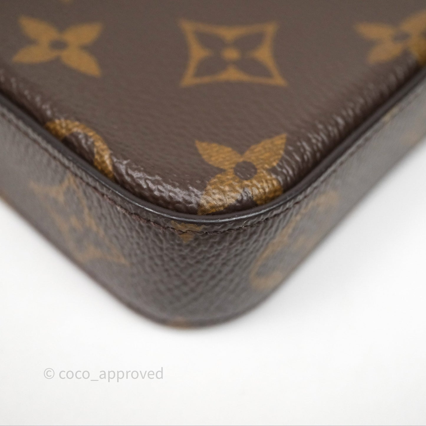 Louis Vuitton Félicie Pochette Clutch Monogram Canvas Gold Hardware
