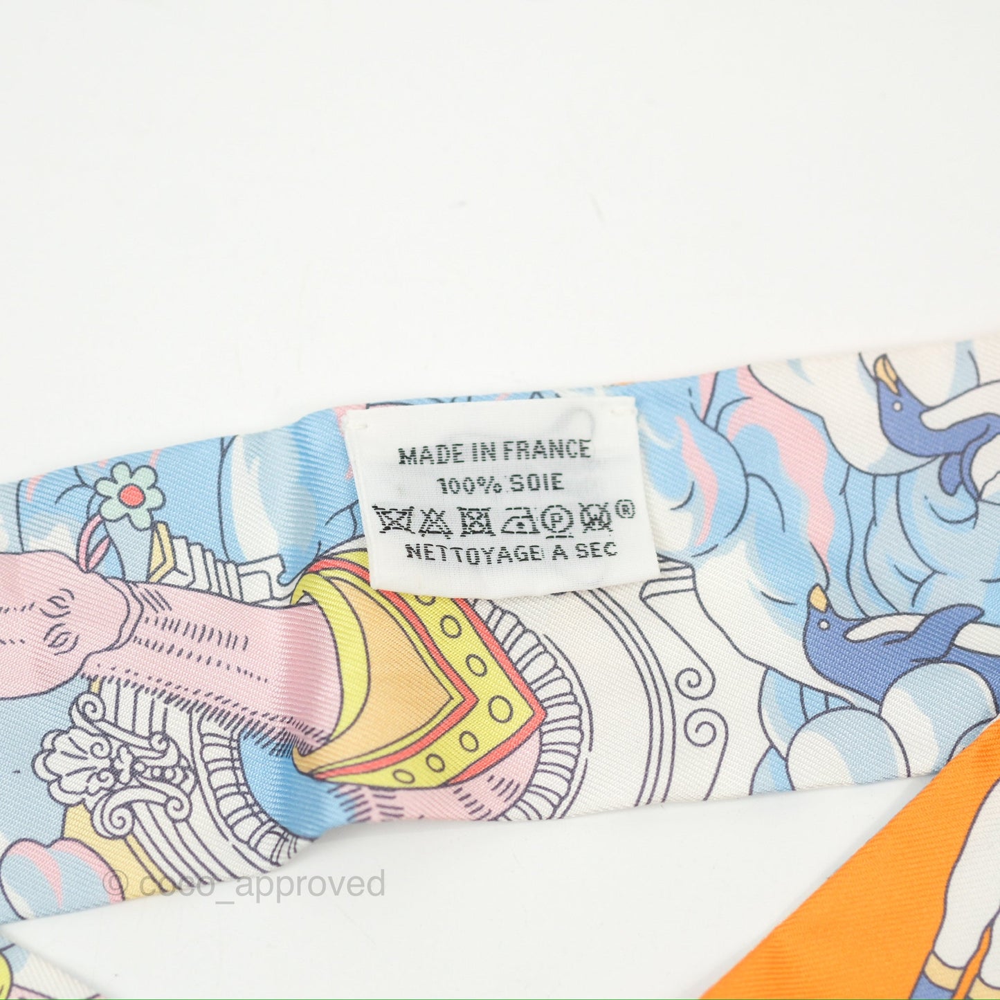 Hermès Sur Mon Nuage Silk Twilly